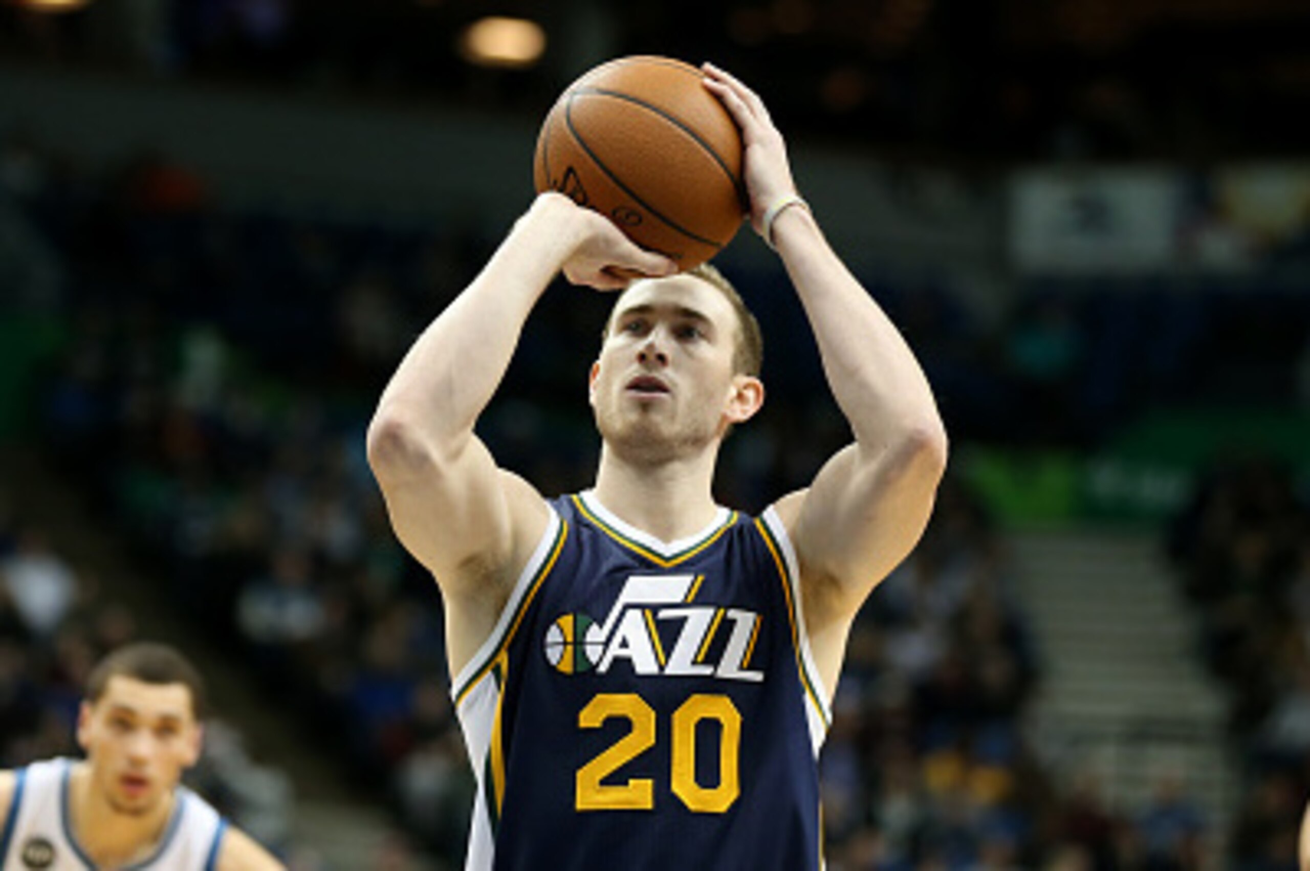 MINNEAPOLIS, MN - DECEMBER 30: Gordon Hayward #20 of the Utah Jazz prepares to shoot a free throw against the Minnesota Timberwolves on December 30, 2015 at Target Center in Minneapolis, Minnesota. NOTE TO USER: User expressly acknowledges and agrees th MINNEAPOLIS, MN - DECEMBER 30: Gordon Hayward #20 of the Utah Jazz prepares to shoot a free throw against the Minnesota Timberwolves on December 30, 2015 at Target Center in Minneapolis, Minnesota. NOTE TO USER: User expressly acknowledges and agrees th