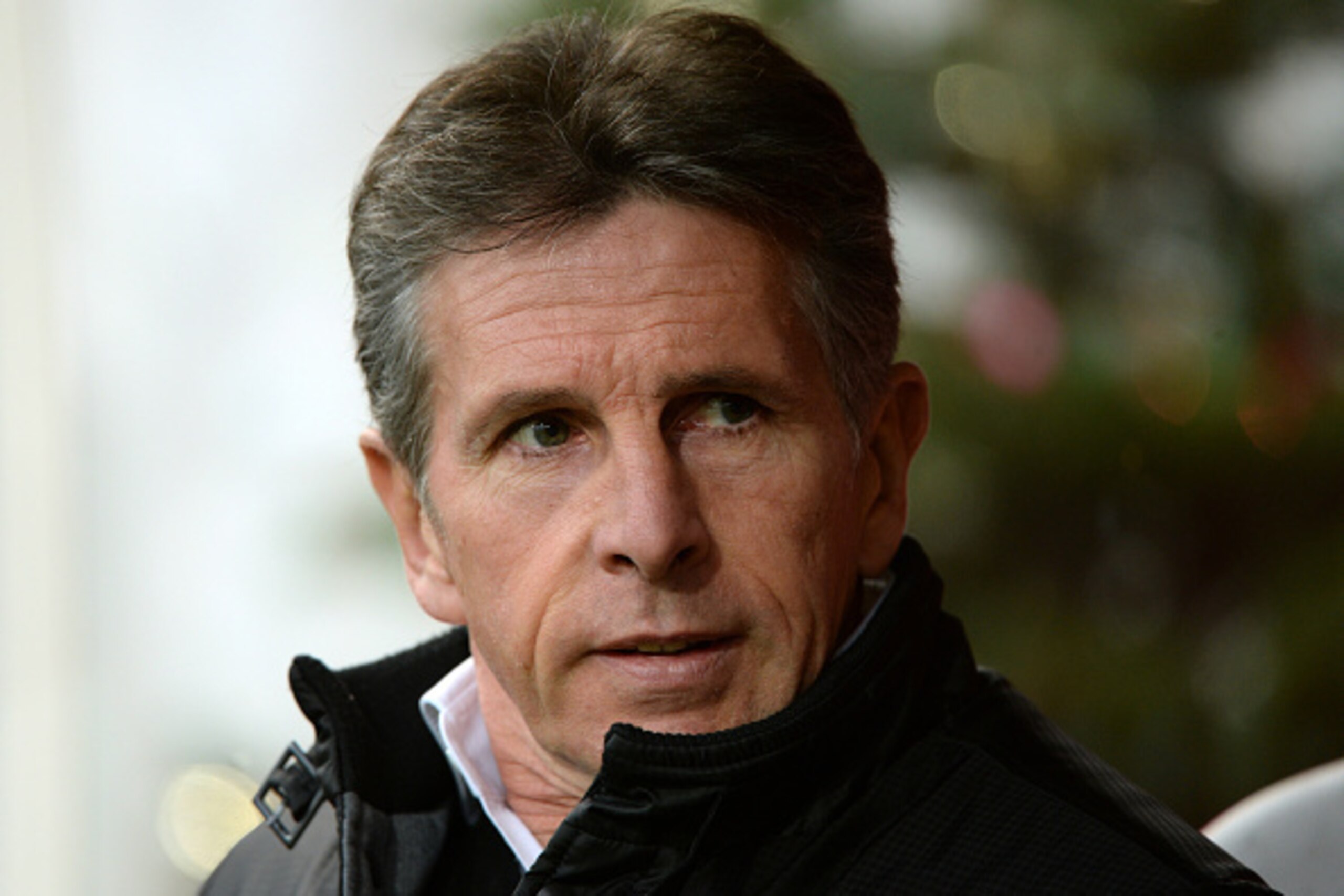 Nice's French head coach Claude Puel looks on during the French L1 football match between Reims and Nice at Auguste Delaune Stadium in Reims on December 12, 2015. AFP PHOTO / DENIS CHARLET / AFP / DENIS CHARLET        (Photo credit should read DENIS CHARL