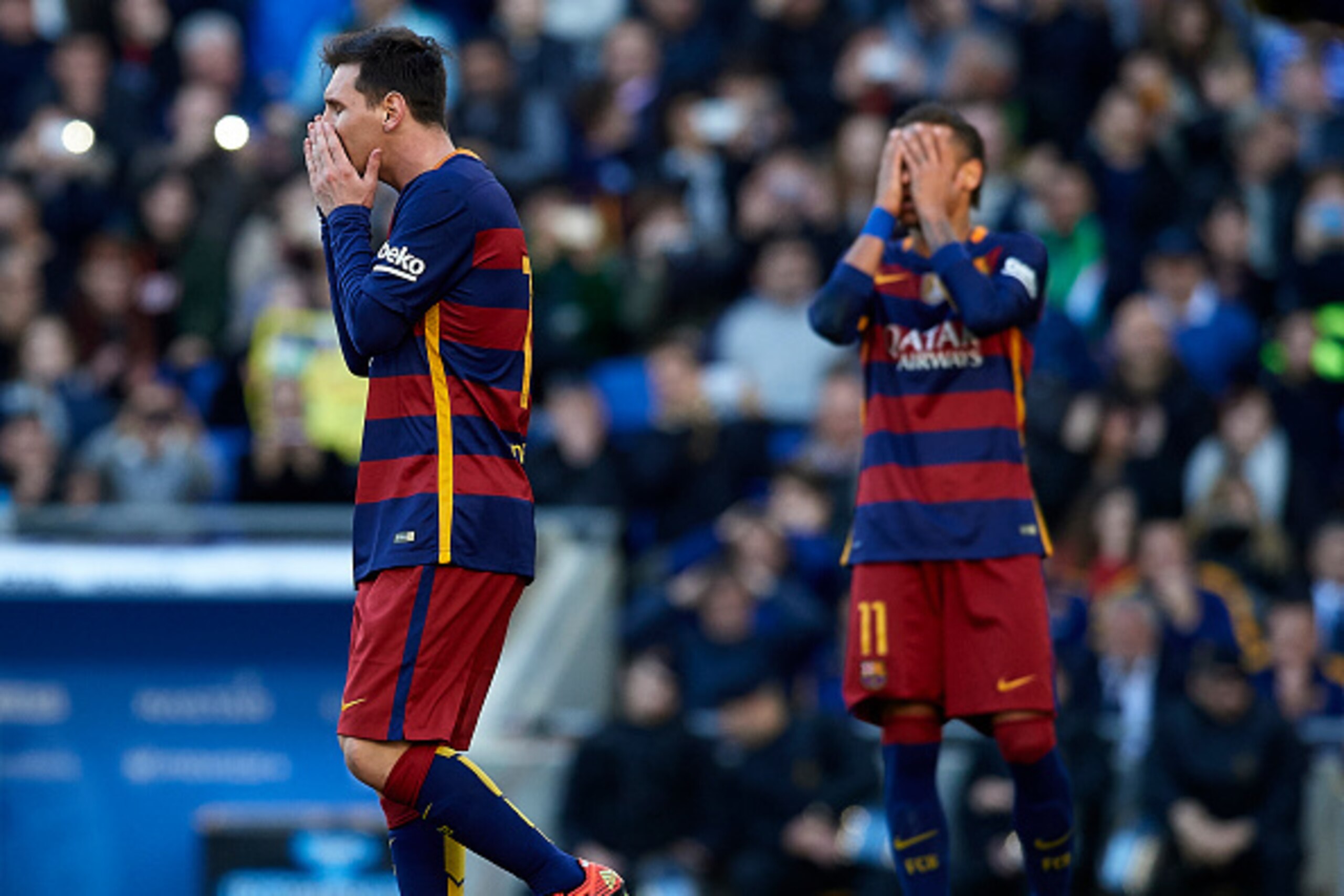 BARCELONA, SPAIN - JANUARY 02:  Lionel Messi and Neymar JR (R) of Barcelona react during the La Liga match between Real CD Espanyol and FC Barcelona at Cornella-El Prat Stadium on January 2, 2016 in Barcelona, Spain.  (Photo by Manuel Queimadelos Alonso/G