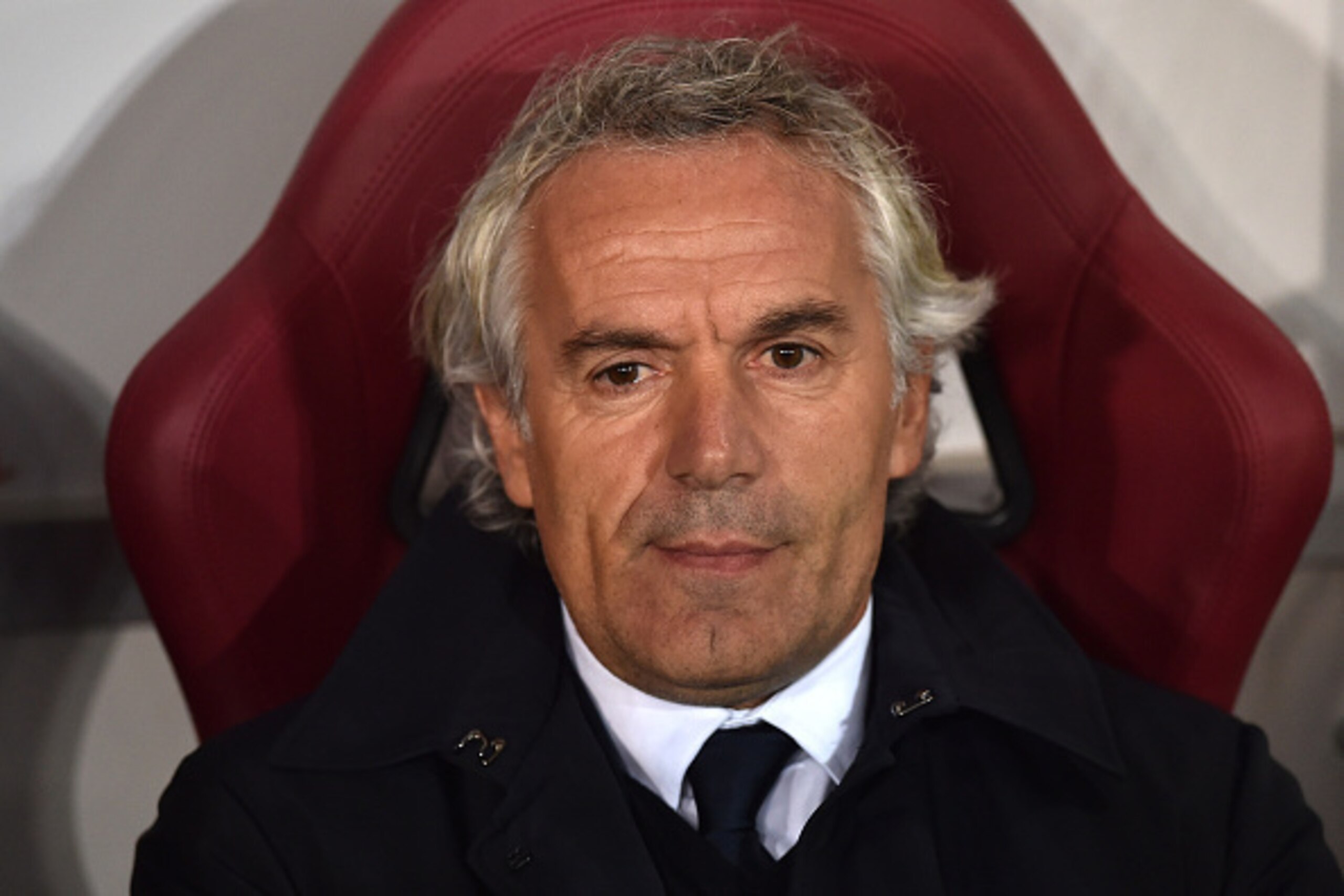 TURIN, ITALY - NOVEMBER 28:  Bologna FC head coach Roberto Donadoni looks on during the Serie A match between Torino FC and Bologna FC  at Stadio Olimpico di Torino on November 28, 2015 in Turin, Italy.  (Photo by Valerio Pennicino/Getty Images)