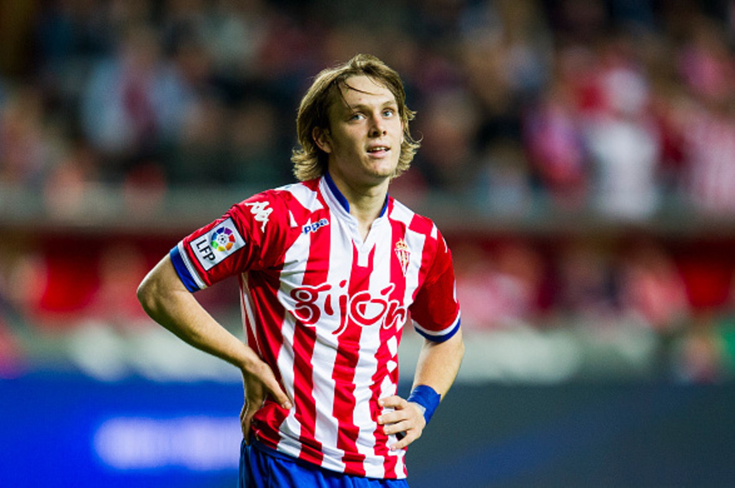 GIJON, SPAIN - NOVEMBER 01:  Halilovic of Real Sporting de Gijon reacts during the La Liga match between Real Sporting de Gijon and Malaga CF at Estadio El Molinon on November 1, 2015 in Gijon, Spain.  (Photo by Juan Manuel Serrano Arce/Getty Images)