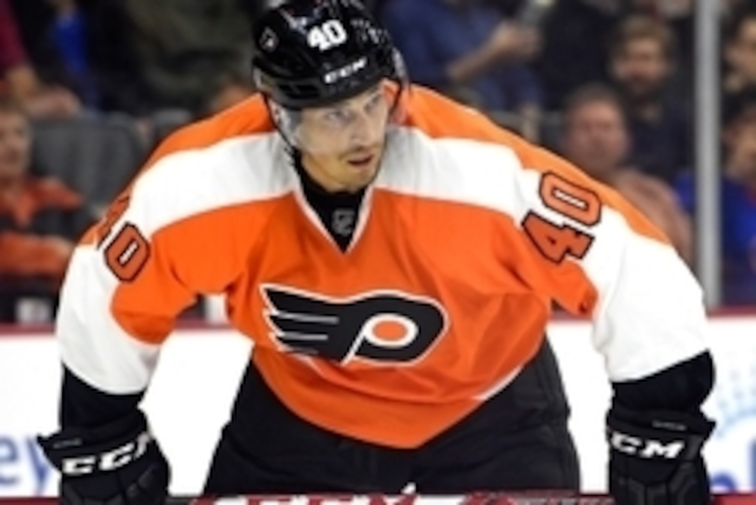 Sep 21, 2015; Philadelphia, PA, USA; Philadelphia Flyers center Vincent Lecavalier (40) during a preseason game against the New York Islanders at PPL Center. The Flyers defeated the Islanders, 5-3. Mandatory Credit: Eric Hartline-USA TODAY Sports