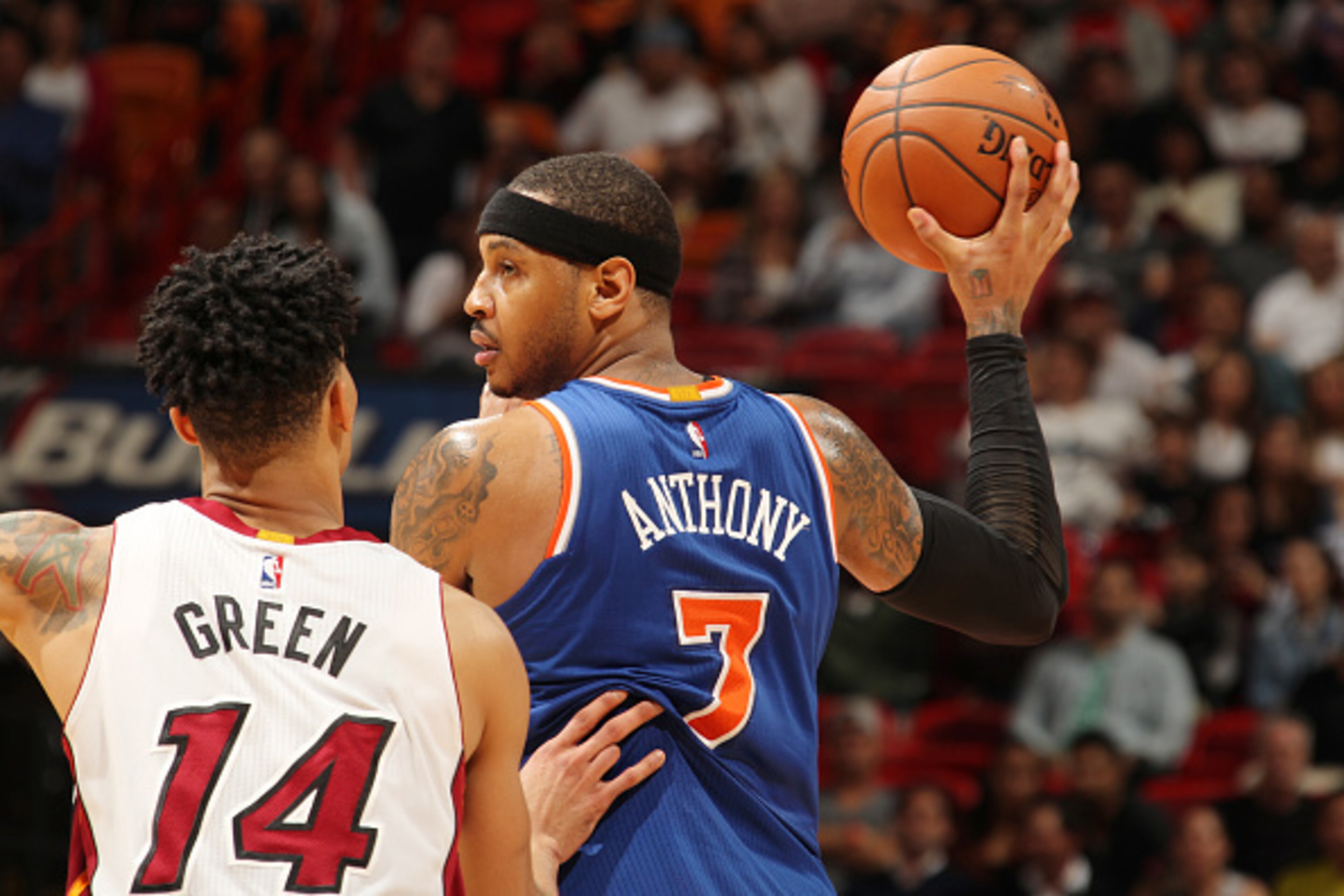 MIAMI, FL - JANUARY 6:  Carmelo Anthony #7 of the New York Knicks handles the ball against the Miami Heat on January 6, 2016 at American Airlines Arena in Miami, Florida. NOTE TO USER: User expressly acknowledges and agrees that, by downloading and or usi