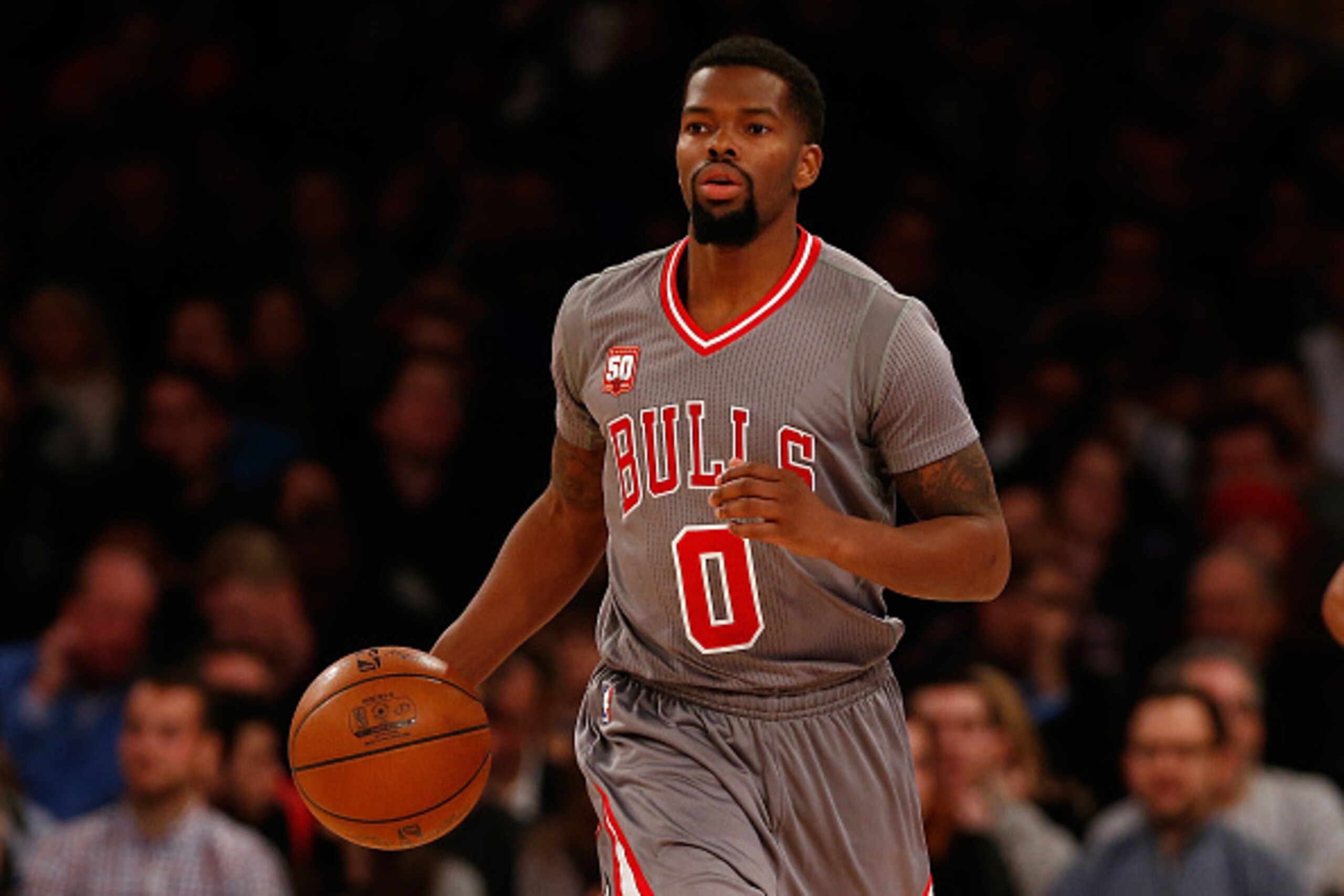 NEW YORK, NY - DECEMBER 19:  Aaron Brooks #0 of the Chicago Bulls in action against the New York Knicks at Madison Square Garden on December 19, 2015 in New York City.  Knicks defeated the Bulls 107-91. NOTE TO USER: User expressly acknowledges and agrees