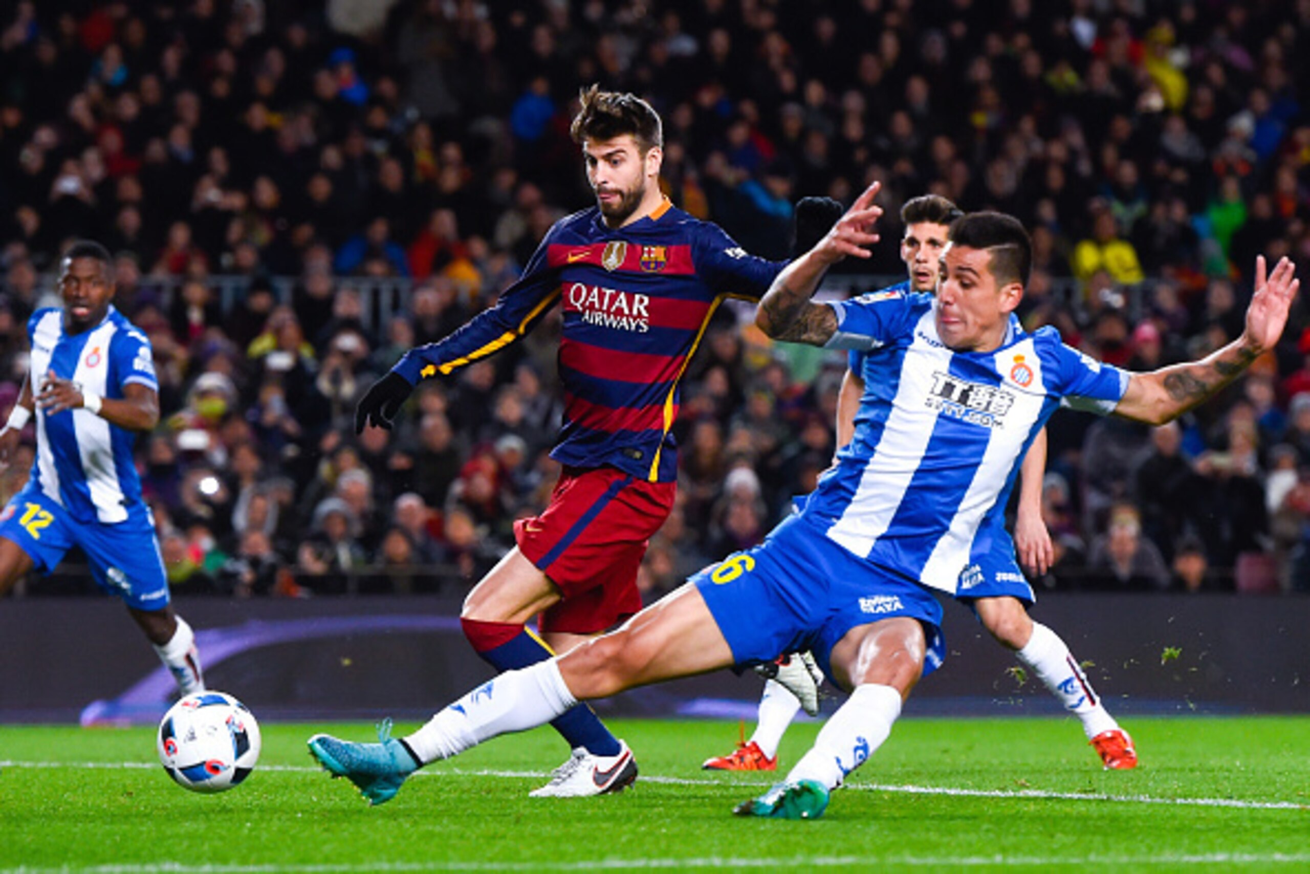 BARCELONA, SPAIN - JANUARY 06: Gerard Pique of FC Barcelona scores his team's third goal during the Copa del Rey Round of 16 first leg match between FC Barcelona and RCD Espanyol at Camp Nou on January 6, 2016 in Barcelona, Spain. (Photo by David Ramos/ BARCELONA, SPAIN - JANUARY 06: Gerard Pique of FC Barcelona scores his team's third goal during the Copa del Rey Round of 16 first leg match between FC Barcelona and RCD Espanyol at Camp Nou on January 6, 2016 in Barcelona, Spain. (Photo by David Ramos/
