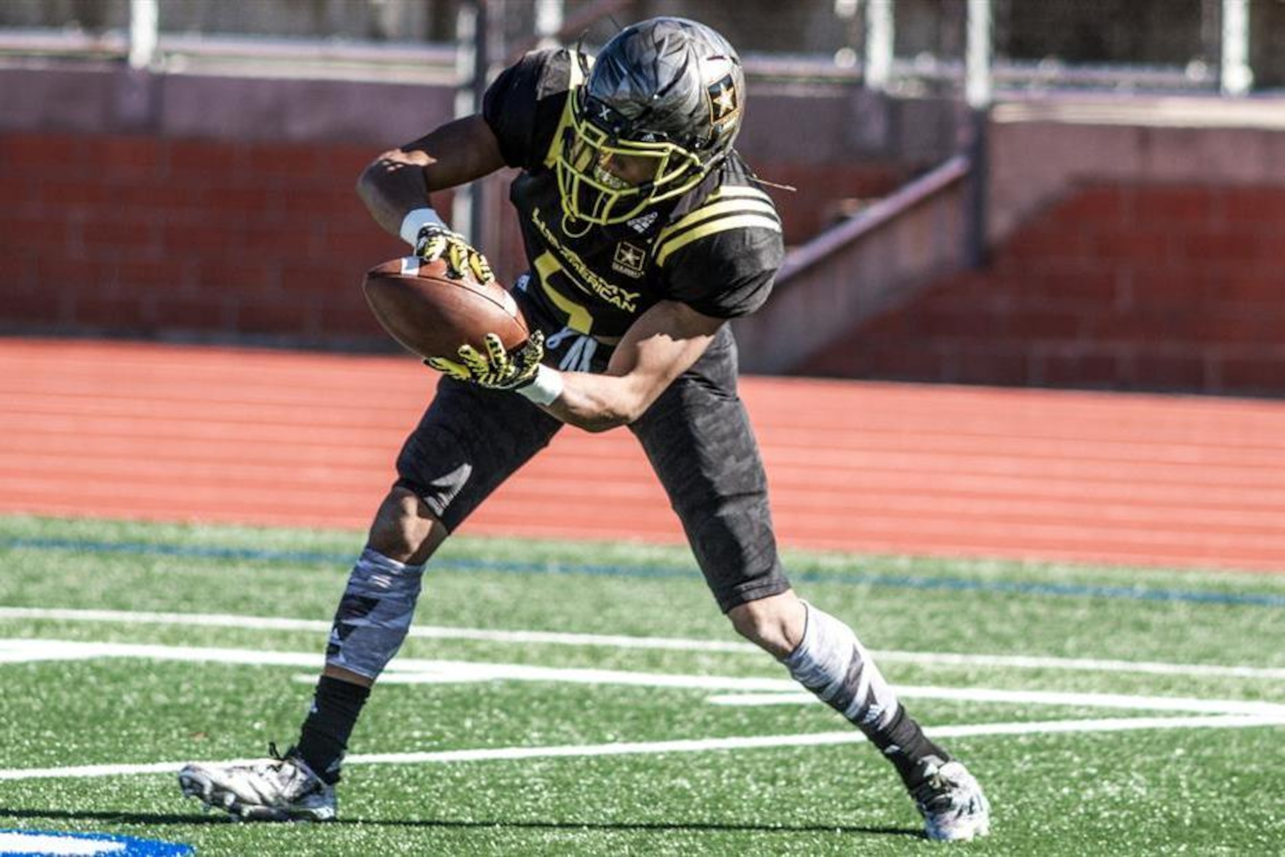 Georgia's Demetris Robertson is ranked the nation's No. 2 athlete.