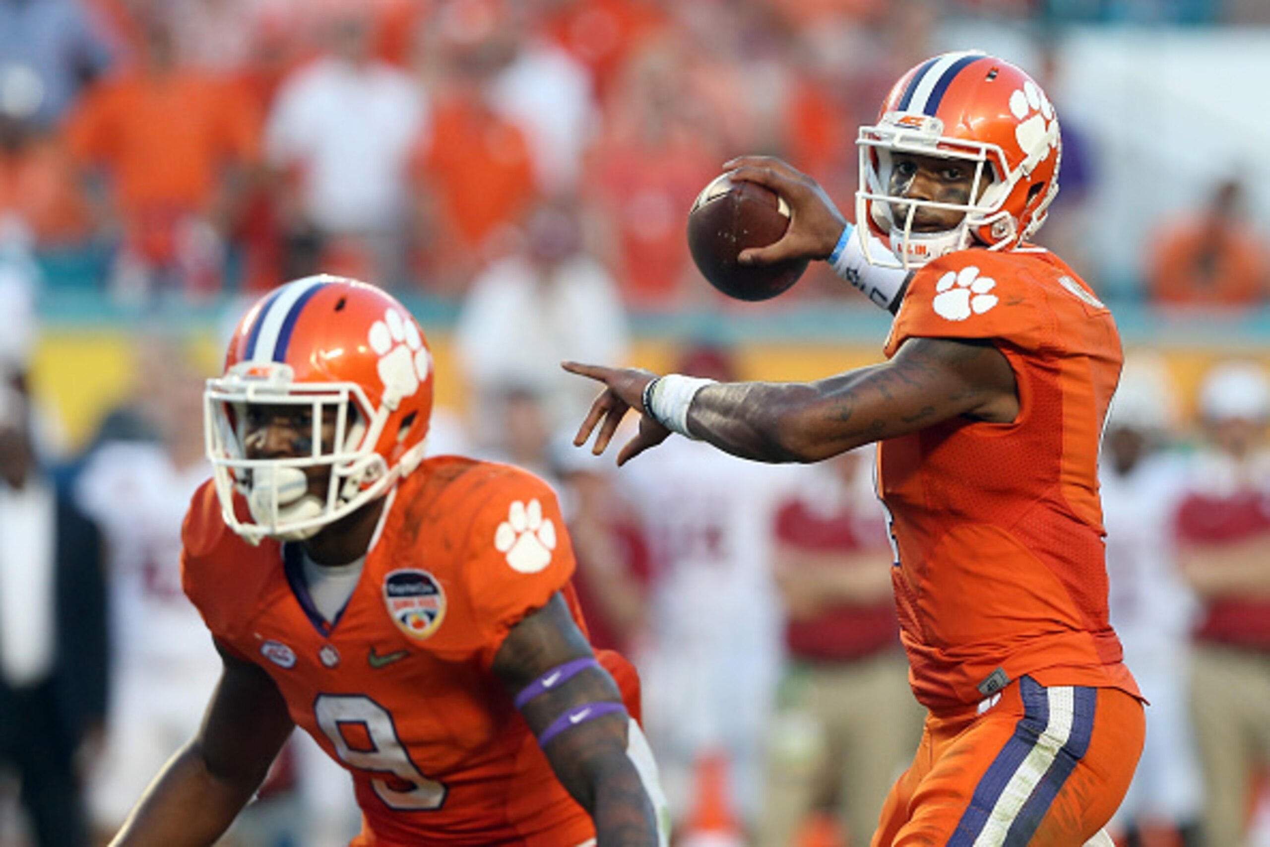 MIAMI GARDENS, FL - DECEMBER 31:  Deshaun Watson #4 of the Clemson Tigers throws a pass against the Oklahoma Sooners in the second quarter during the 2015 Capital One Orange Bowl at Sun Life Stadium on December 31, 2015 in Miami Gardens, Florida.  (Photo 
