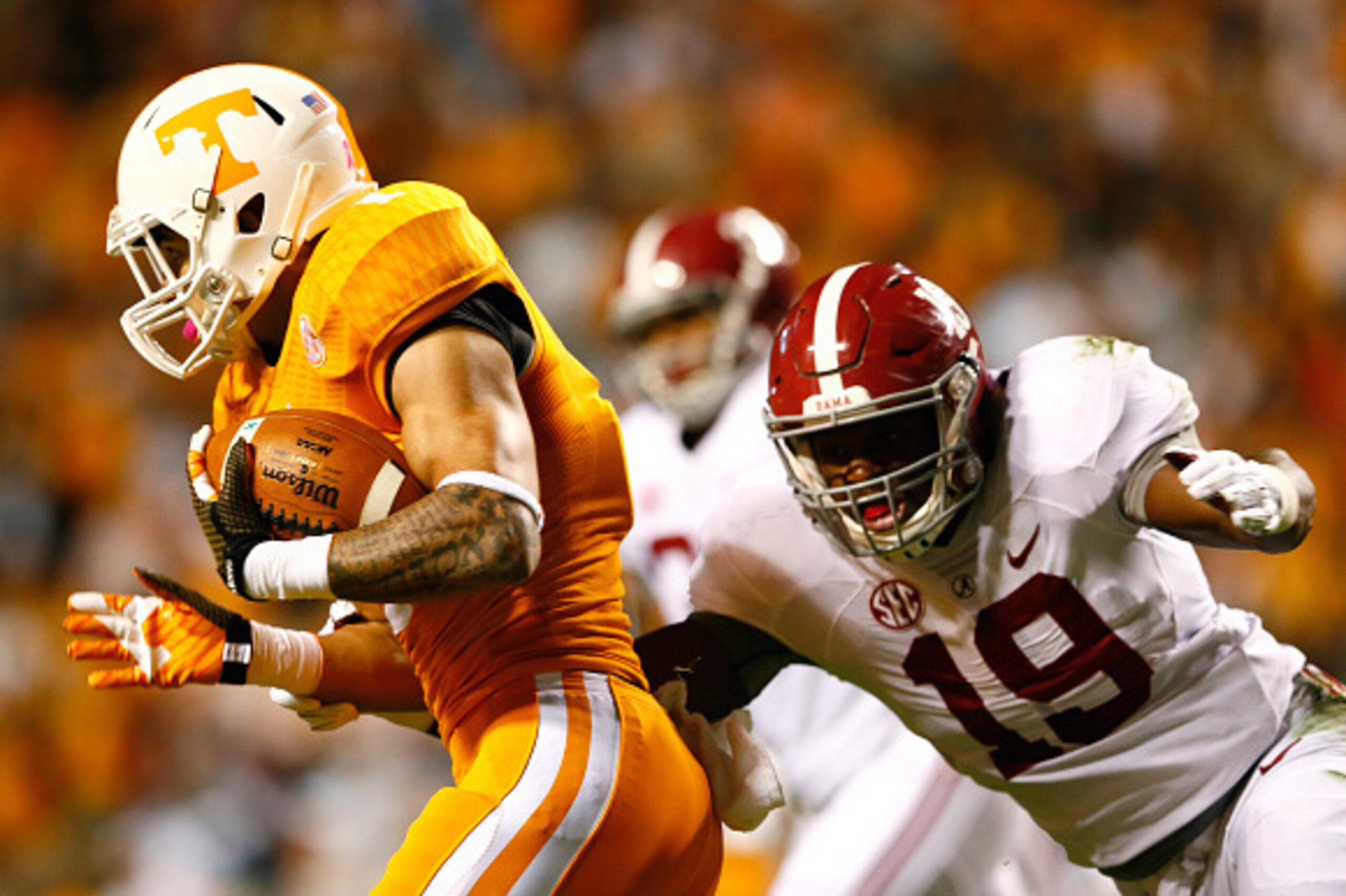 KNOXVILLE, TN - OCTOBER 25:  Jalen Hurd #1 of the Tennessee Volunteers against Reggie Ragland #19 of the Alabama Crimson Tide at Neyland Stadium on October 25, 2014 in Knoxville, Tennessee.  (Photo by Kevin C. Cox/Getty Images)