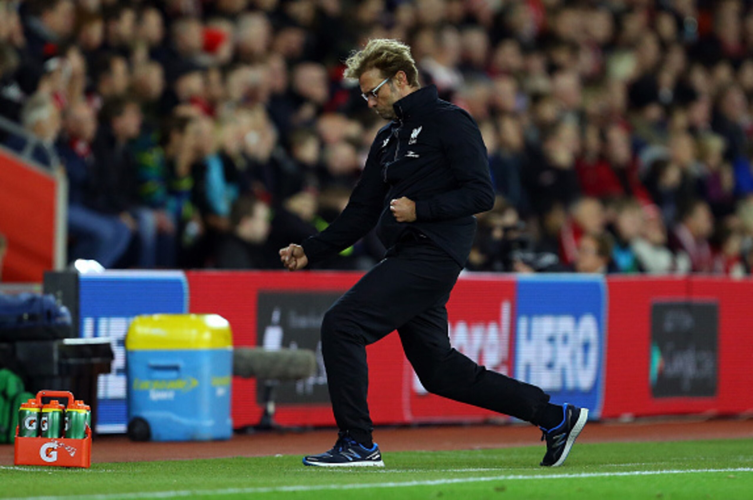 SOUTHAMPTON, ENGLAND - DECEMBER 02:  Jurgen Klopp manager of Liverpool celebrates after Daniel Sturridge of Liverpool scores to make it 1-2 during the Capital One Cup Quarter Final between Southampton and Liverpool at St Mary's Stadium on December 2, 2015