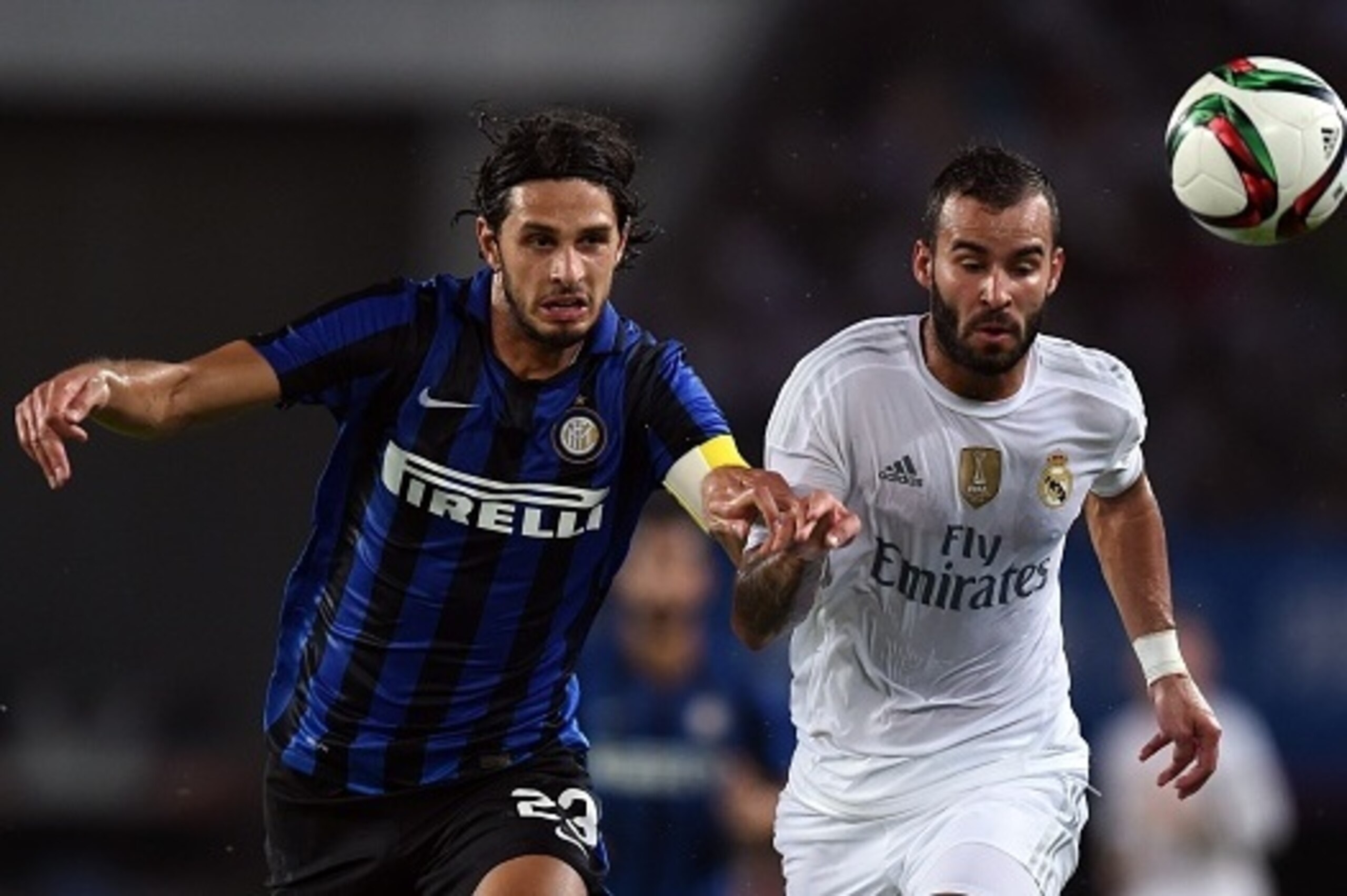 Real Madrid's Spanish forward Jese (R) and Inter Milan's Italian defender Andrea Ranocchia vie for the ball during the International Champions Cup football match between Inter Milan and Real Madrid in Guangzhou on July 27, 2015. AFP PHOTO / JOHANNES EISEL Real Madrid's Spanish forward Jese (R) and Inter Milan's Italian defender Andrea Ranocchia vie for the ball during the International Champions Cup football match between Inter Milan and Real Madrid in Guangzhou on July 27, 2015. AFP PHOTO / JOHANNES EISEL