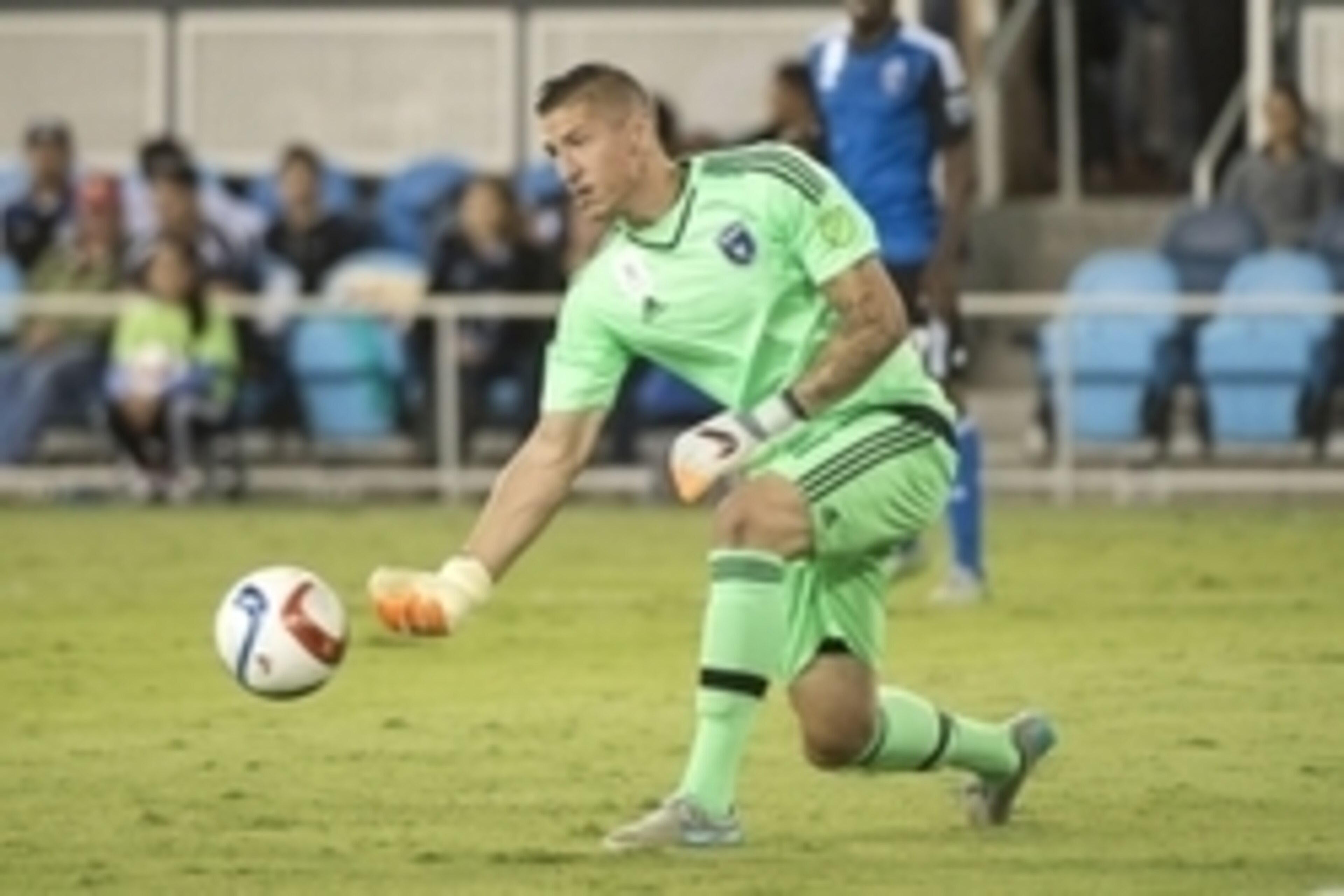 September 16, 2015; San Jose, CA, USA; San Jose Earthquakes goalkeeper David Bingham (1) passes the football against the Montreal Impact during the second half at Avaya Stadium. The Impact tied the Earthquakes 1-1. Mandatory Credit: Kyle Terada-USA TODAY 
