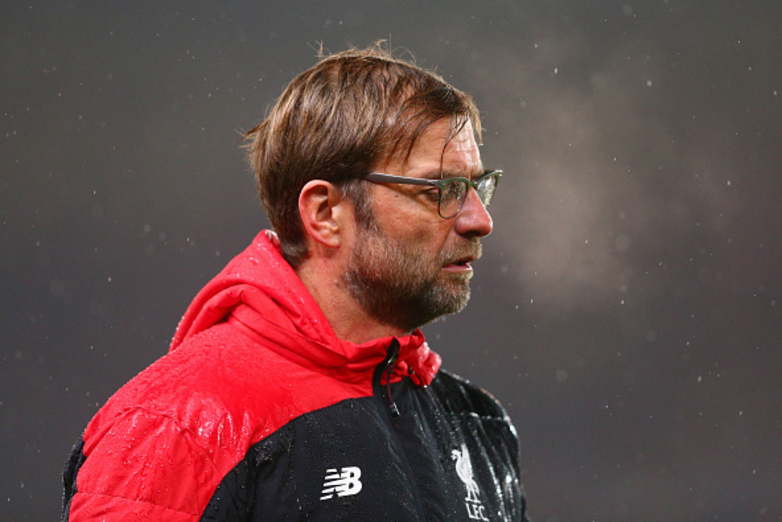 STOKE ON TRENT, ENGLAND - JANUARY 05: Jurgen Klopp, Manager of Liverpool looks on during the Capital One Cup semi final, first leg match between Stoke City and Liverpool at the Britannia Stadium on January 5, 2016 in Stoke on Trent, England. (Photo by C STOKE ON TRENT, ENGLAND - JANUARY 05: Jurgen Klopp, Manager of Liverpool looks on during the Capital One Cup semi final, first leg match between Stoke City and Liverpool at the Britannia Stadium on January 5, 2016 in Stoke on Trent, England. (Photo by C
