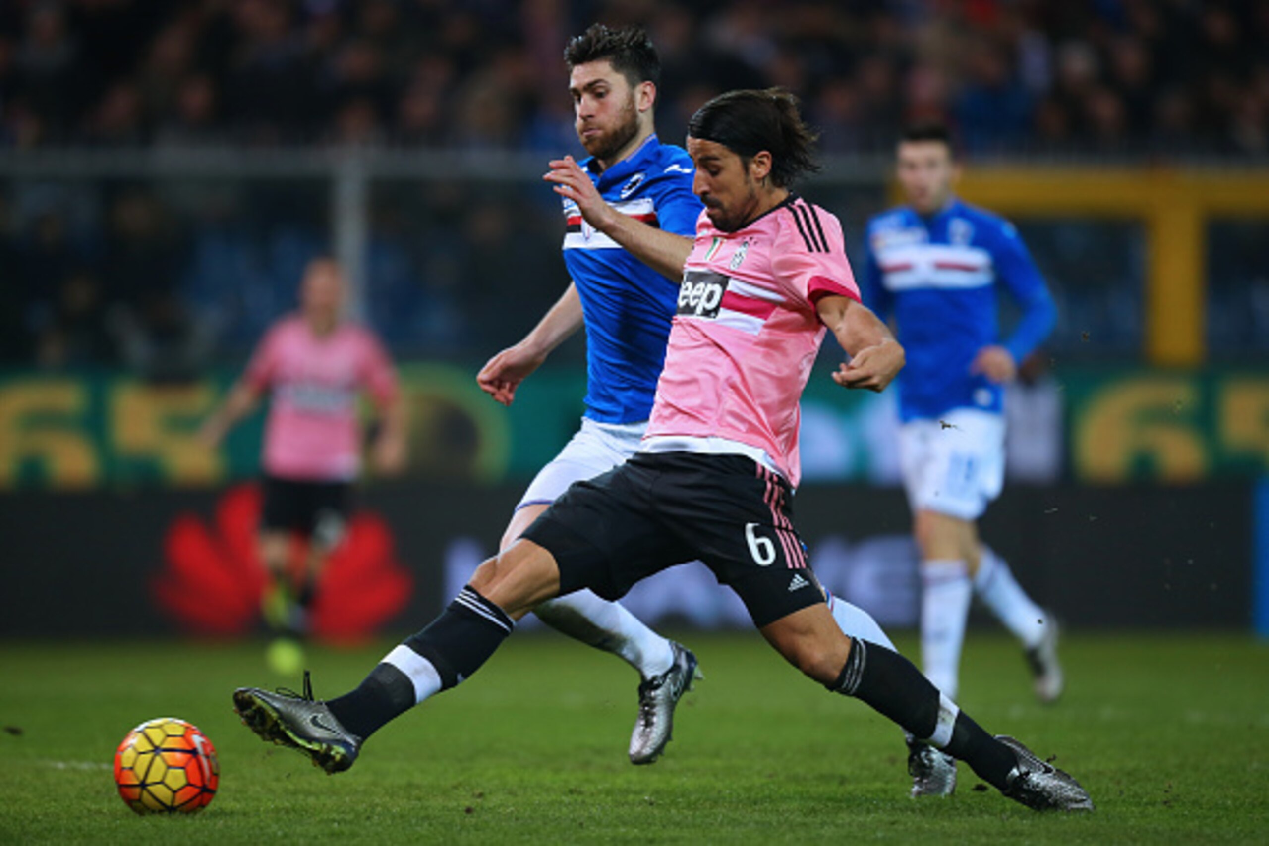 Juventus' German midfielder Sami Khedira scores during the Italian Serie A football match Sampdoria vs Juventus on January 10, 2016 at 'Luigi Ferraris Stadium' in Genoa. / AFP / MARCO BERTORELLO        (Photo credit should read MARCO BERTORELLO/AFP/Getty 