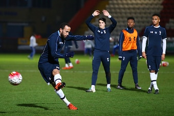 STEVENAGE, ENGLAND - JANUARY 11:  Andros Townsend of Spurs warms up prior to kickoff during the Barclays U21 Premier League match between Tottenham Hotspur U21 and Chelsea U21 at The Lamex Stadium on January 11, 2016 in Stevenage, England.  (Photo by Matt