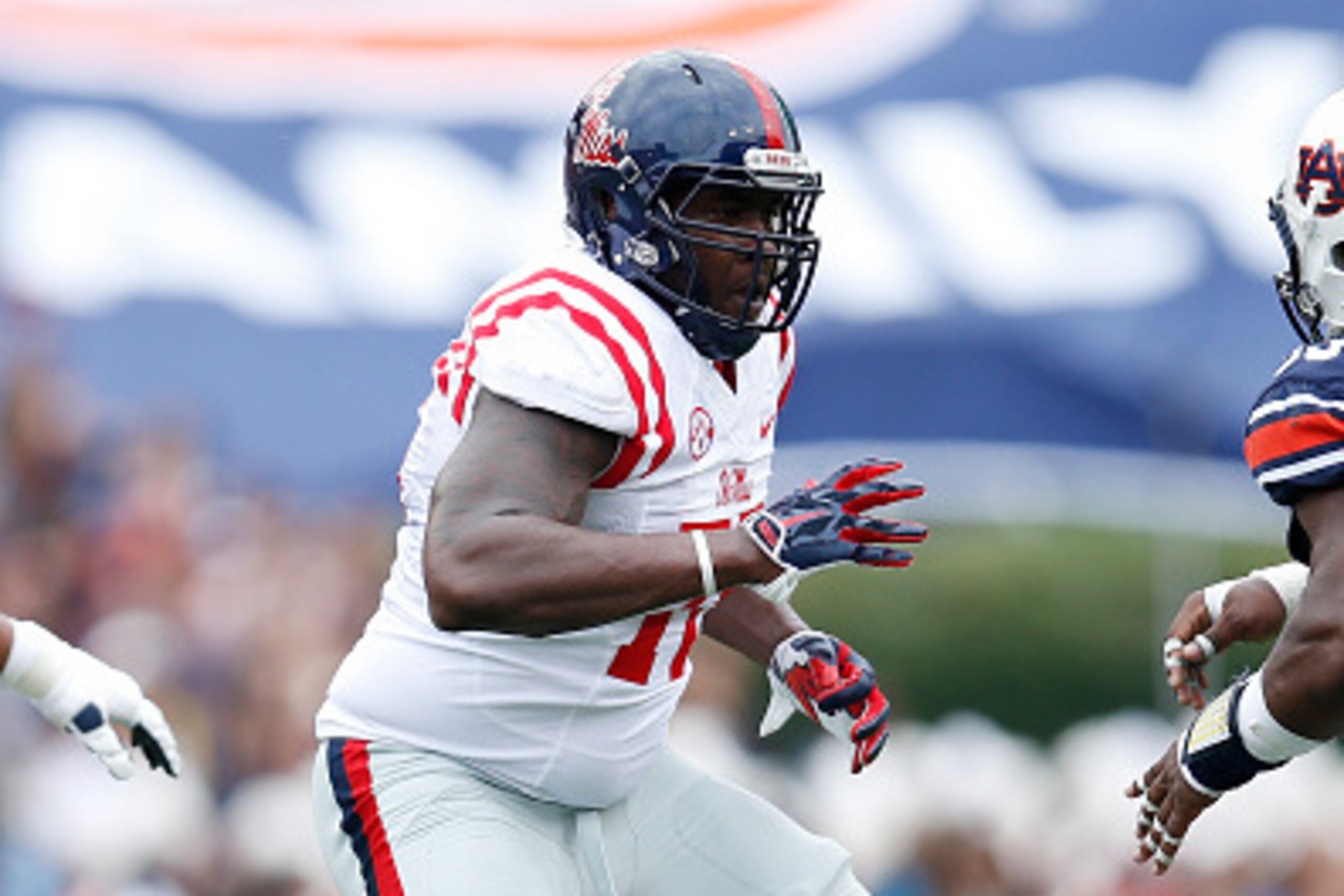 AUBURN, AL - OCTOBER 31: Laremy Tunsil #78 of the Ole Miss Rebels in action during a game against the Auburn Tigers at Jordan-Hare Stadium on October 31, 2015 in Auburn, Alabama. Ole Miss defeated Auburn 27-19. (Photo by Joe Robbins/Getty Images)
