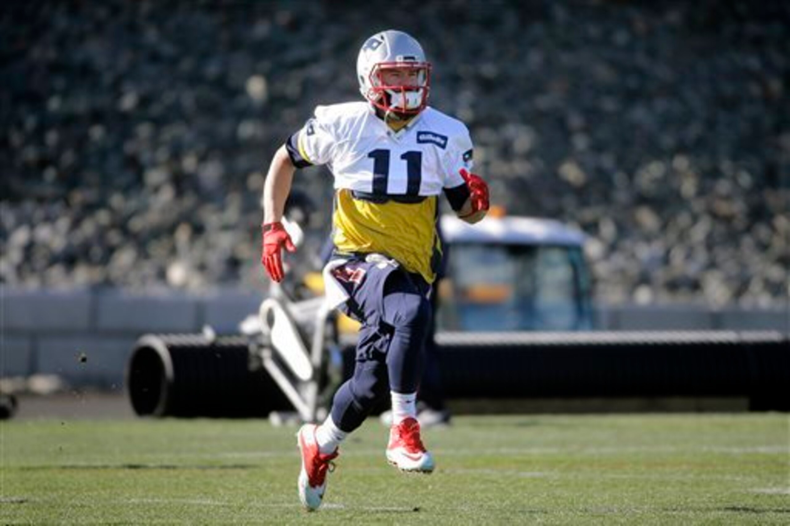 New England figures to have Julian Edelman back this weekend.