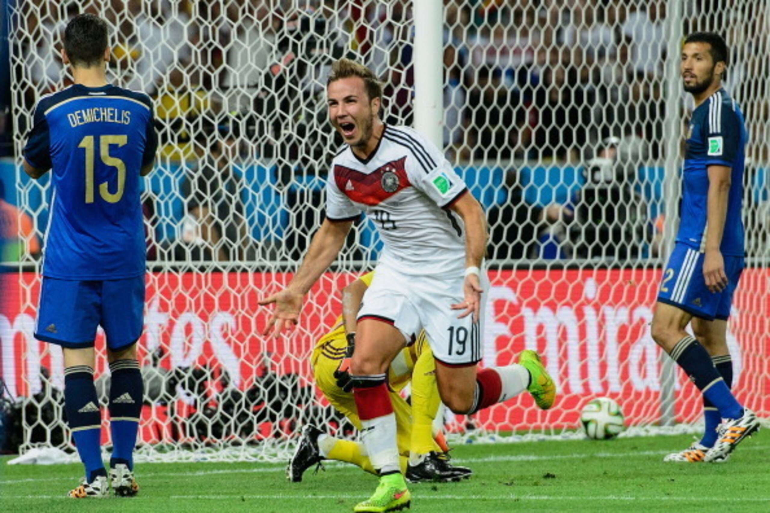 RIO DE JANEIRO, BRAZIL - JULY 13:  Mario Goetze of Germany celebrates scoring his team's first goal during the 2014 FIFA World Cup Brazil Final match between Germany and Argentina at Maracana on July 13, 2014 in Rio de Janeiro, Brazil.  (Photo by Matthias