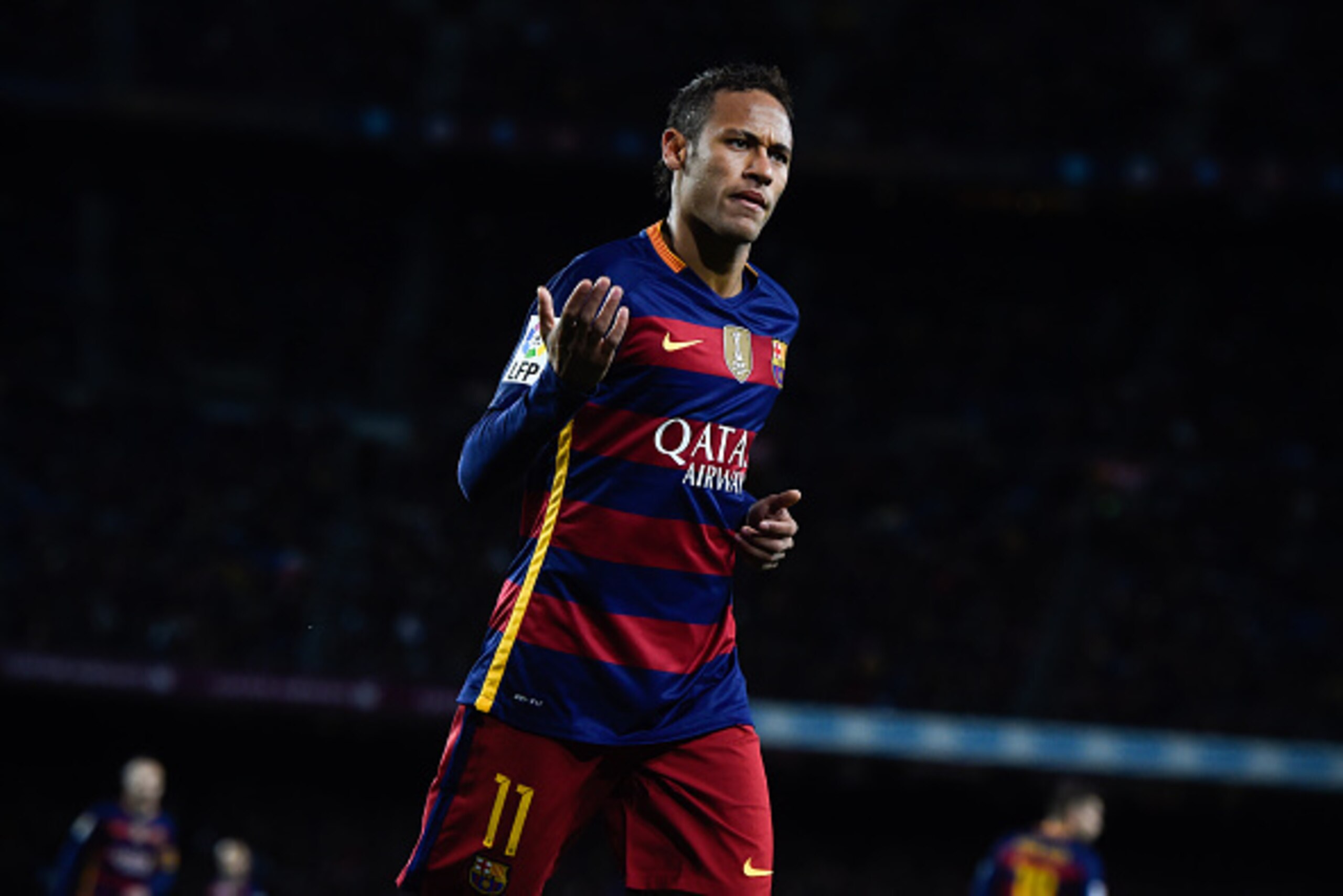 BARCELONA, SPAIN - JANUARY 06:  Neymar of FC Barcelona looks on  during the Copa del Rey Round of 16 first leg match between FC Barcelona and RCD Espanyol at Camp Nou on January 6, 2016 in Barcelona, Spain.  (Photo by David Ramos/Getty Images)