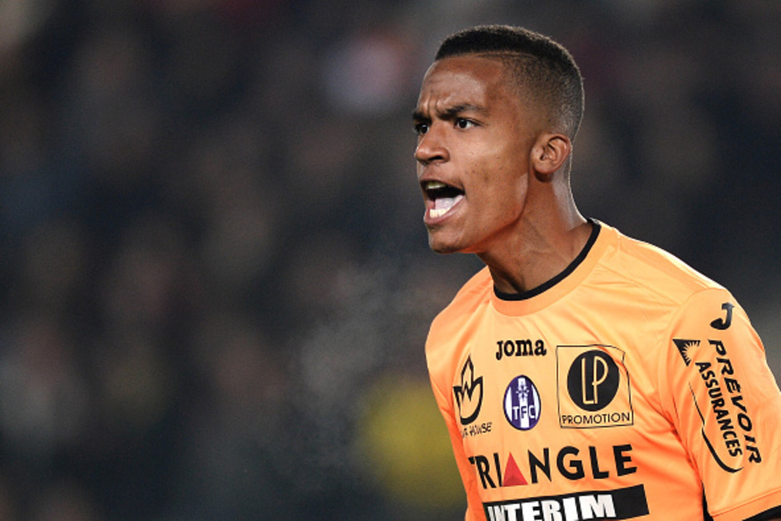 Toulouse's French goalkeeper Alban Lafont reacts during the French Ligue 1 football match between FC Nantes and Toulouse FC at the La Beaujoire stadium in Nantes on December 12, 2015.  AFP PHOTO / JEAN-SEBASTIEN EVRARD / AFP / JEAN-SEBASTIEN EVRARD       