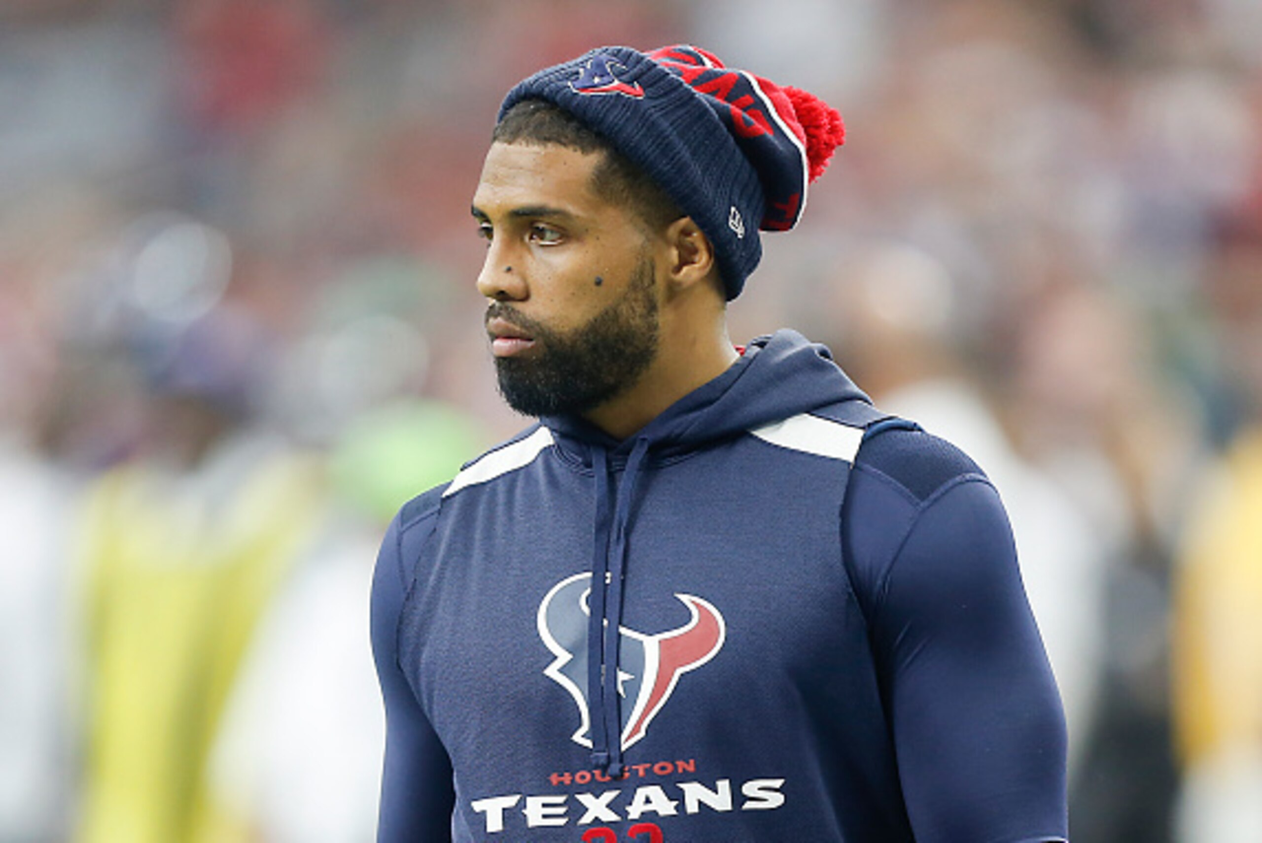 HOUSTON, TX - SEPTEMBER 27:  Arian Foster #23 of the Houston Texans walks the sidelnes at NRG Stadium on September 27, 2015 in Houston, Texas.  (Photo by Bob Levey/Getty Images)