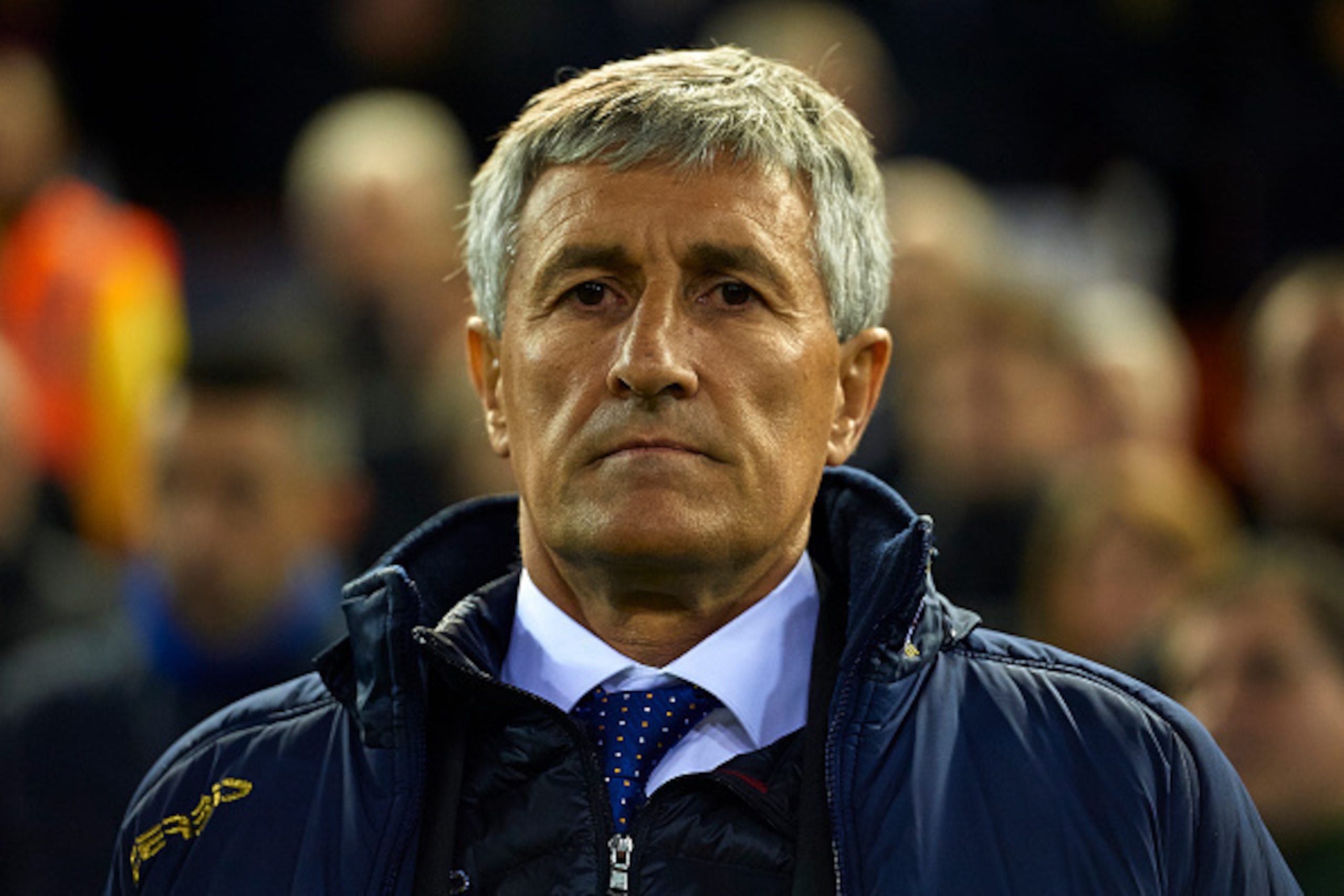 VALENCIA, SPAIN - NOVEMBER 21:  Las Palmas manager Quique Setien looks on prior to the La Liga match between Valencia CF and UD Las Palmas at Estadi de Mestalla on November 21, 2015 in Valencia, Spain.  (Photo by Manuel Queimadelos Alonso/Getty Images)