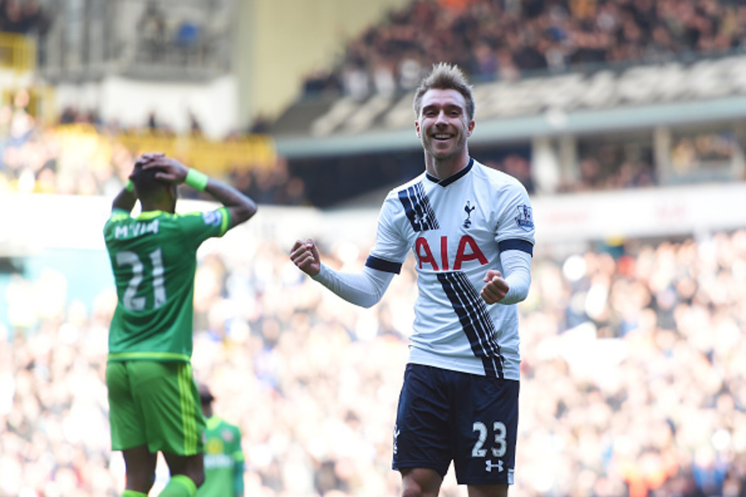 LONDON, ENGLAND - JANUARY 16: Christian Eriksen of Tottenham Hotspur celebrates scoring his team's first goal during the Barclays Premier League match between Tottenham Hotspur and Sunderland at White Hart Lane on January 16, 2016 in London, England. (P LONDON, ENGLAND - JANUARY 16: Christian Eriksen of Tottenham Hotspur celebrates scoring his team's first goal during the Barclays Premier League match between Tottenham Hotspur and Sunderland at White Hart Lane on January 16, 2016 in London, England. (P