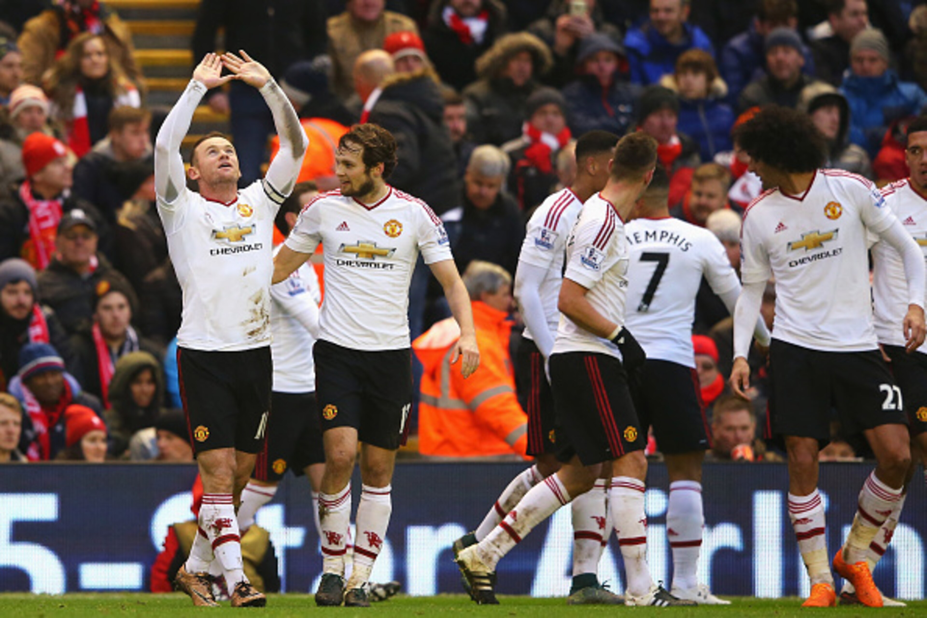LIVERPOOL, ENGLAND - JANUARY 17:  Wayne Rooney of Manchester United celebrates scoring the opening goal during the Barclays Premier League match between Liverpool and Manchester United at Anfield on January 17, 2016 in Liverpool, England.  (Photo by Alex 