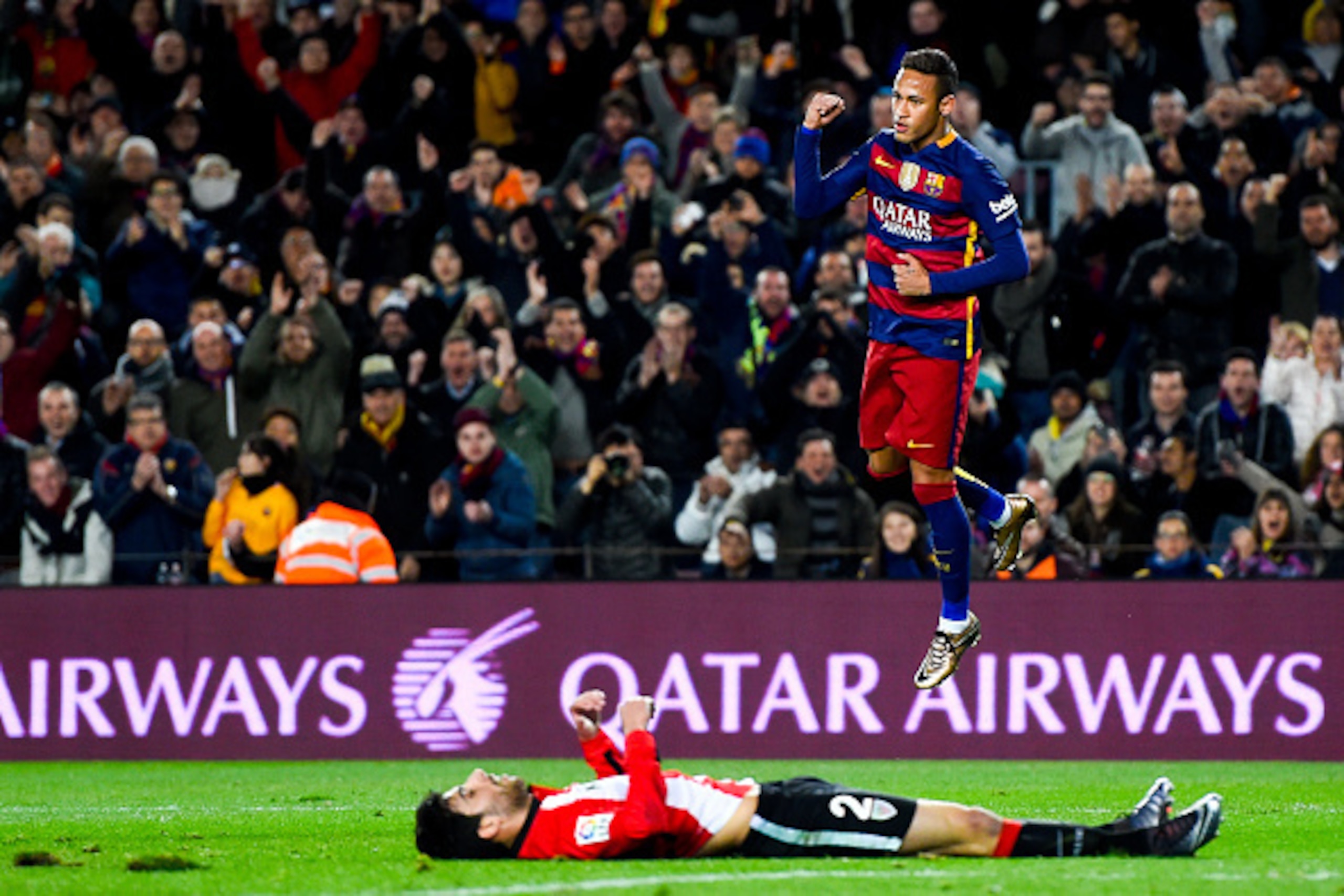 BARCELONA, SPAIN - JANUARY 17:  Neymar of FC Barcelona celebrates after scoring his team's second goal past Eneko Boveda of Athletic Club the La Liga match between FC Barcelona and Athletic Club de Bilbao  at Camp Nou on January 17, 2016 in Barcelona, Spa