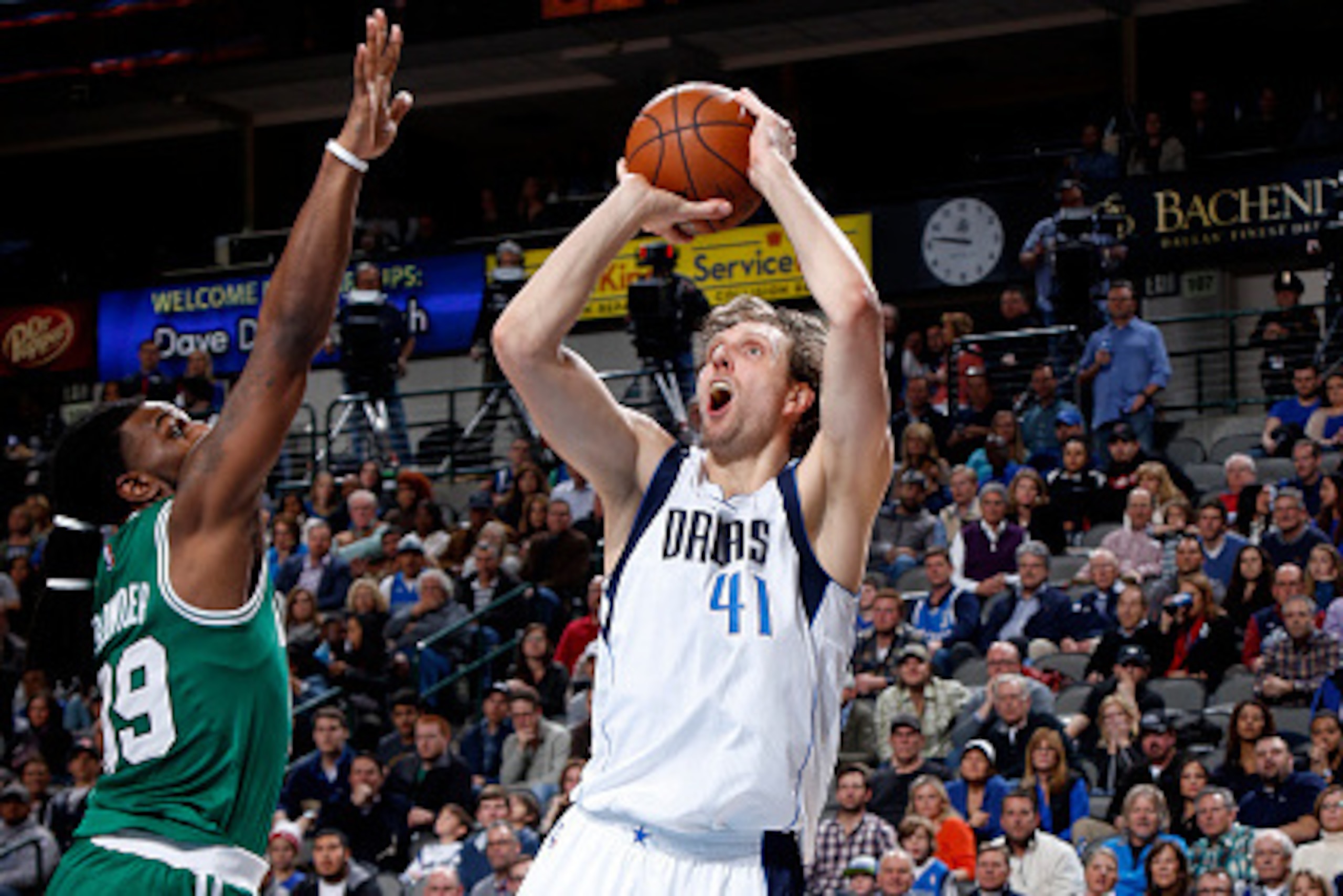 DALLAS, TX - JANUARY 18: Dirk Nowitzki #41 of the Dallas Mavericks shoots a jumper against the Boston Celtics on January 18, 2016 at the American Airlines Center in Dallas, Texas. NOTE TO USER: User expressly acknowledges and agrees that, by downloading a DALLAS, TX - JANUARY 18: Dirk Nowitzki #41 of the Dallas Mavericks shoots a jumper against the Boston Celtics on January 18, 2016 at the American Airlines Center in Dallas, Texas. NOTE TO USER: User expressly acknowledges and agrees that, by downloading a