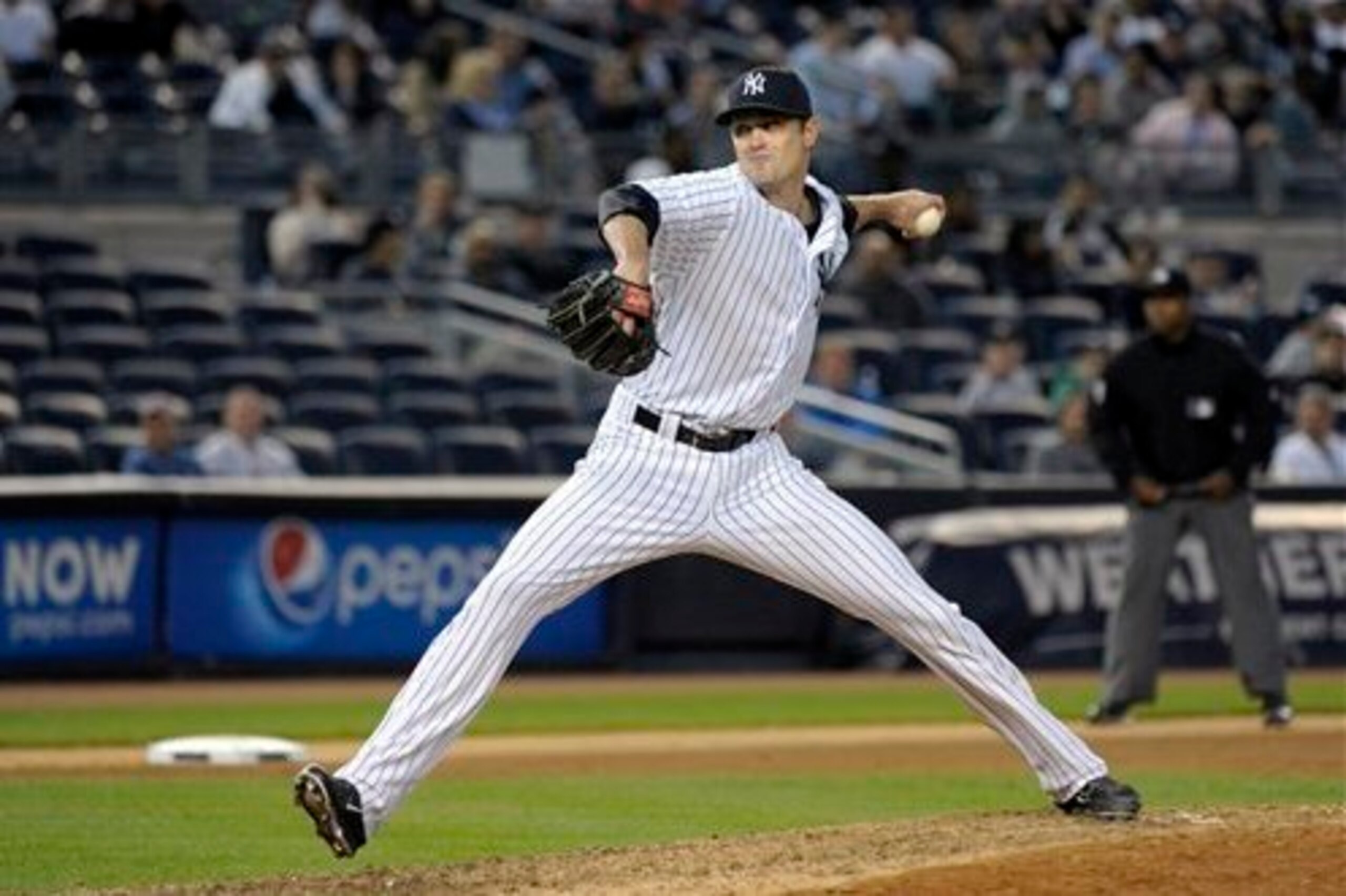 The Yankees' trade for flame-throwing closer Aroldis Chapman means Andrew Miller could be dealt.