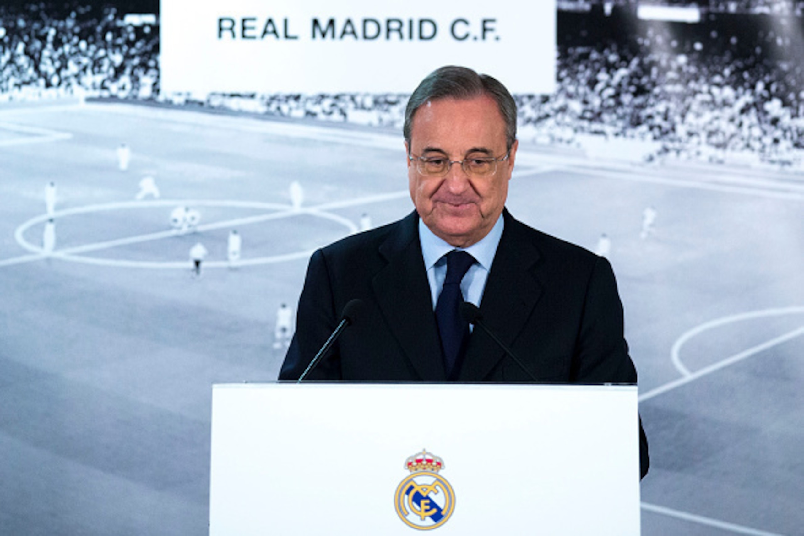 MADRID, SPAIN - JANUARY 04:  Real Madrid CF president Florentino Perez gives a speech as he comunicates the dismissal of Rafael benitez and announces Zinedine Zidane as new Real Madrid head coach at Santiago Bernabeu Stadium on January 4, 2016 in Madrid, 