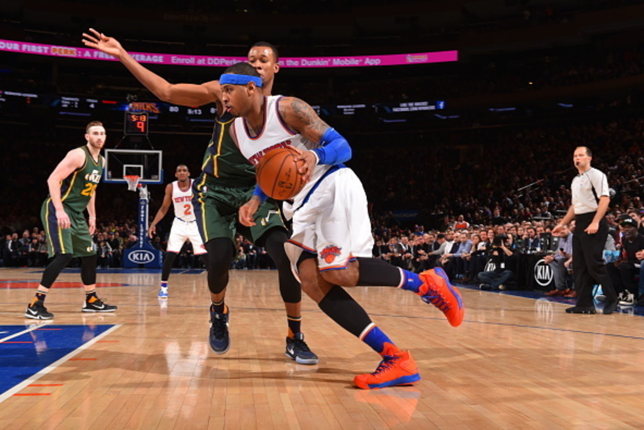 NEW YORK,NY - JANUARY 20: Carmelo Anthony #7 of the New York Knicks drives baseline against the Utah Jazz at Madison Square Garden on January 20, 2016 in New York,New York NOTE TO USER: User expressly acknowledges and agrees that, by downloading and/or us