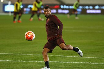 MELBOURNE, AUSTRALIA - JULY 17:  Ashley Cole of AS Roma kicks the ball during an AS Roma training session at Melbourne Cricket Ground on July 17, 2015 in Melbourne, Australia.  (Photo by Robert Cianflone/Getty Images)