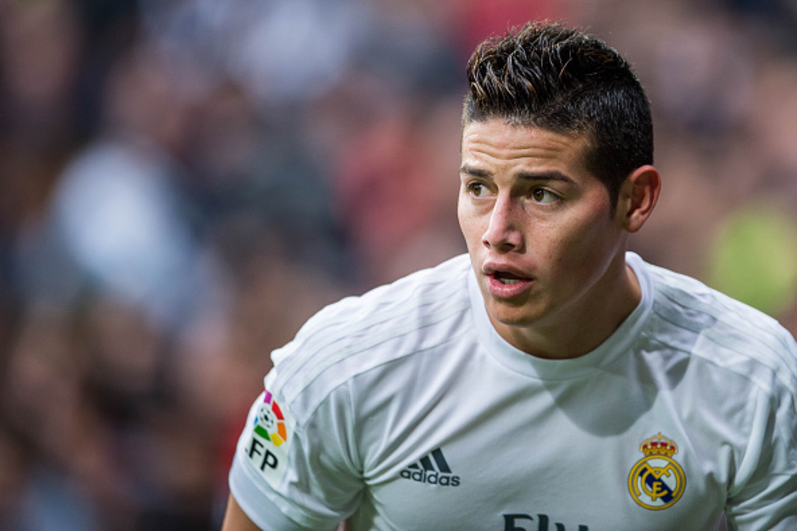 MADRID, SPAIN - DECEMBER 30:  James Rodriguez of Real Madrid CF looks on during the Real Madrid CF vs Real Sociedad as part of the Liga BBVA 2015-2016 at Estadio Santiago Bernabeu on December 30, 2015 in Madrid, Spain.  (Photo by Aitor Alcalde/Power Sport
