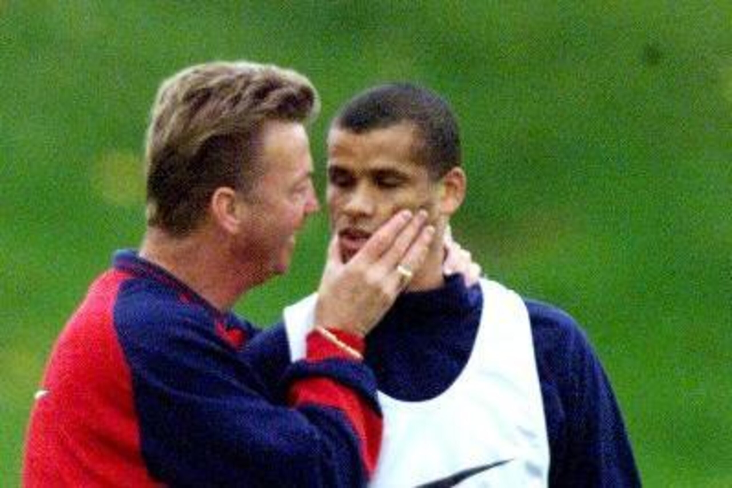 Van Gaal and Rivaldo at Barcelona in 1998. Van Gaal and Rivaldo at Barcelona in 1998.