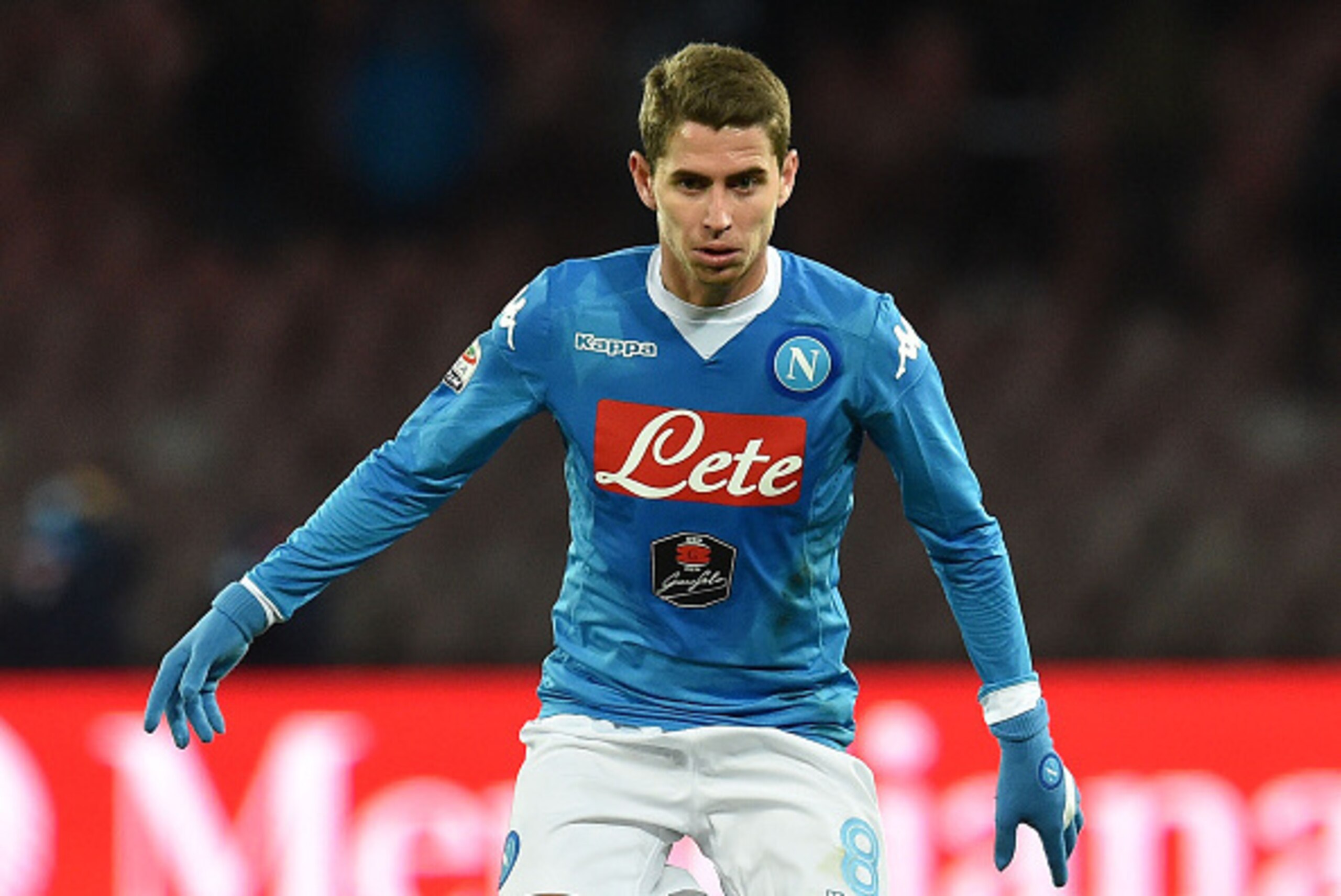 NAPLES, ITALY - JANUARY 16: Jorginho of SSC Napoli during the Serie A match between SSC Napoli and US Sassuolo Calcio at Stadio San Paolo on January 16, 2016 in Naples, Italy.  (Photo by Giuseppe Bellini/Getty Images)