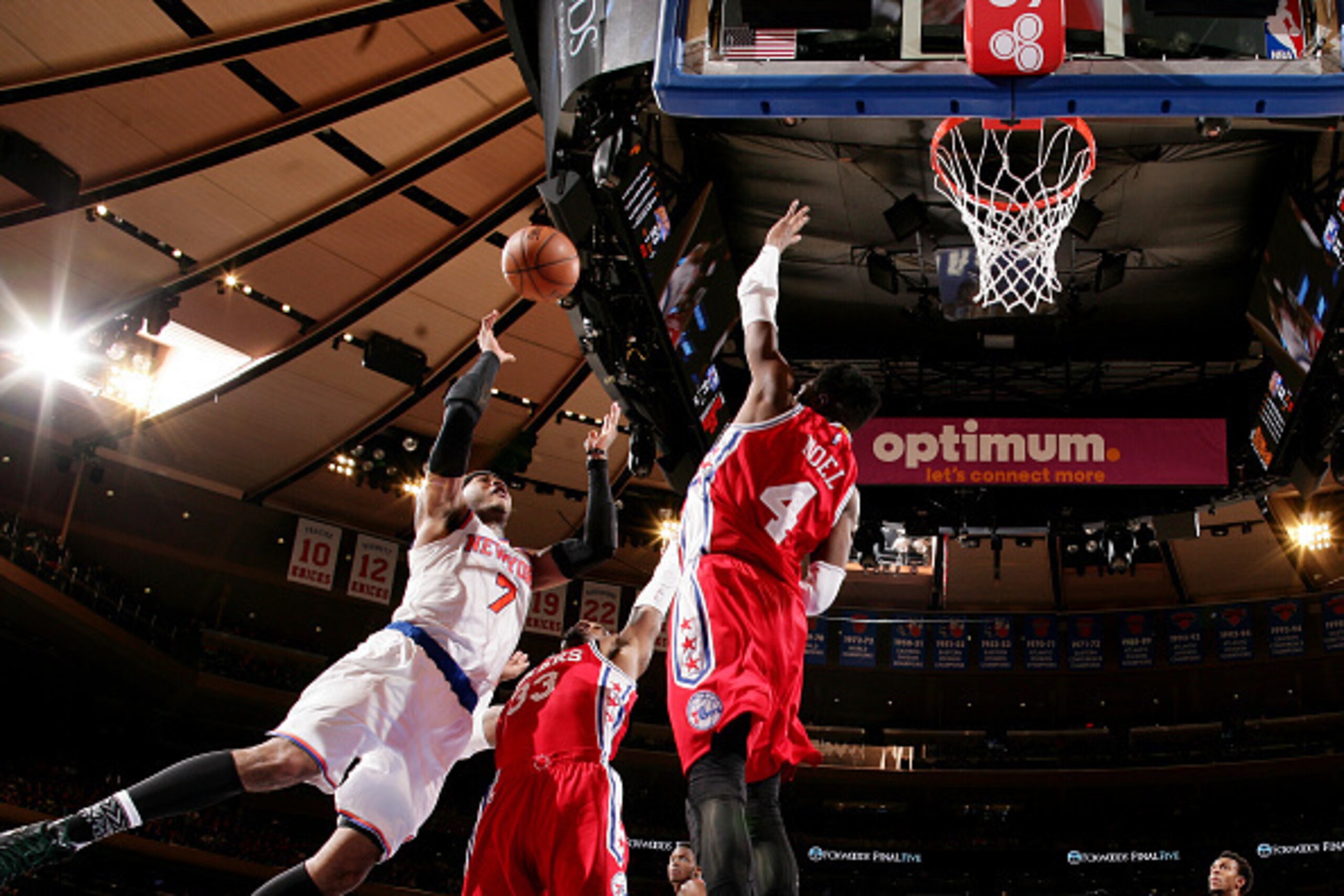 NEW YORK, NY - JANUARY 18:  Carmelo Anthony #7 of the New York Knicks shoots the ball against the Philadelphia 76ers on January 18, 2016 at Madison Square Garden in New York City, New York.  NOTE TO USER: User expressly acknowledges and agrees that, by do