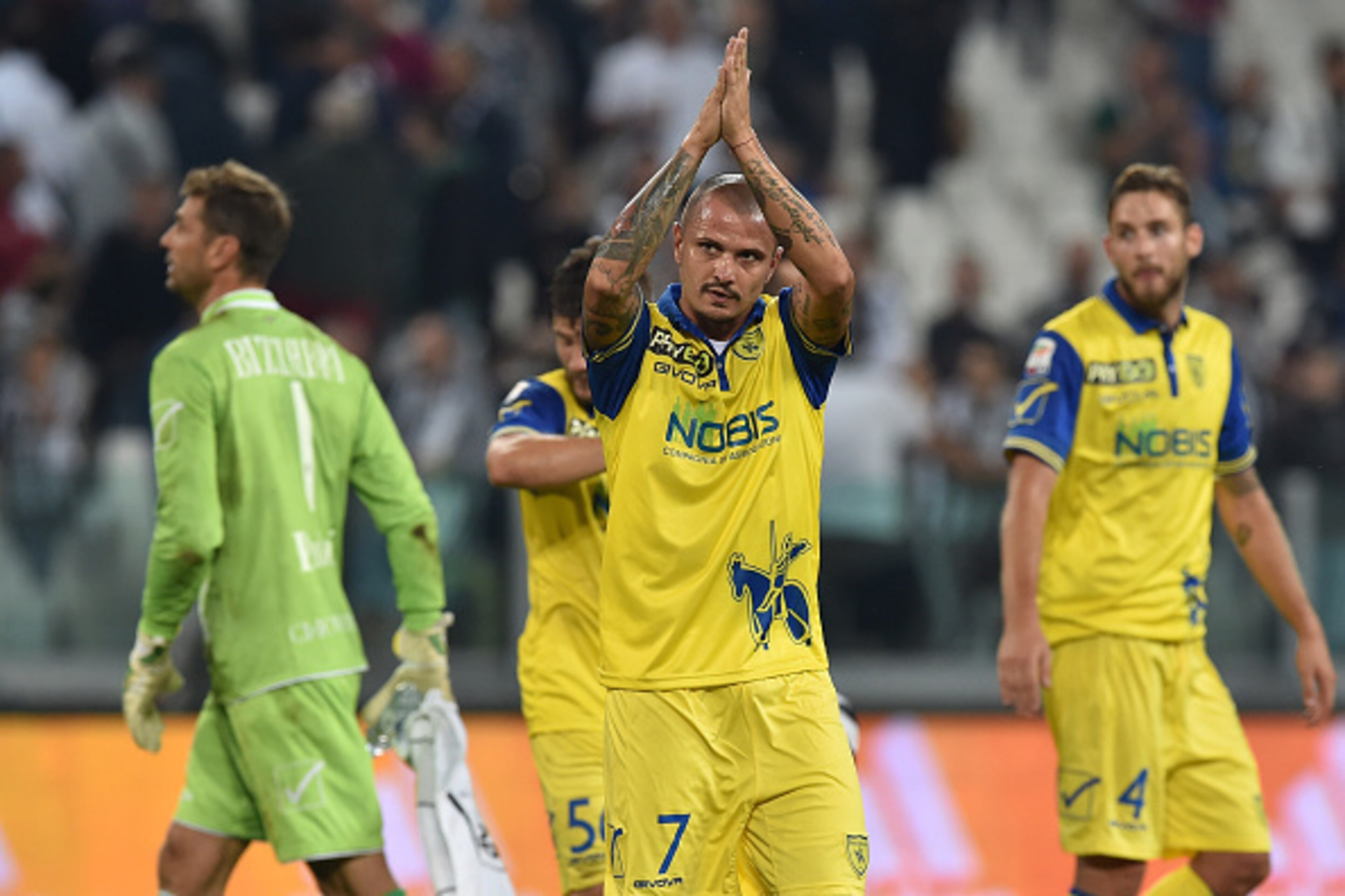 TURIN, ITALY - SEPTEMBER 12:  Simone Pepe of AC Chievo Verona salutes his ex fans at the end of the Serie A match between Juventus FC and AC Chievo Verona at Juventus Arena on September 12, 2015 in Turin, Italy.  (Photo by Valerio Pennicino/Getty Images)