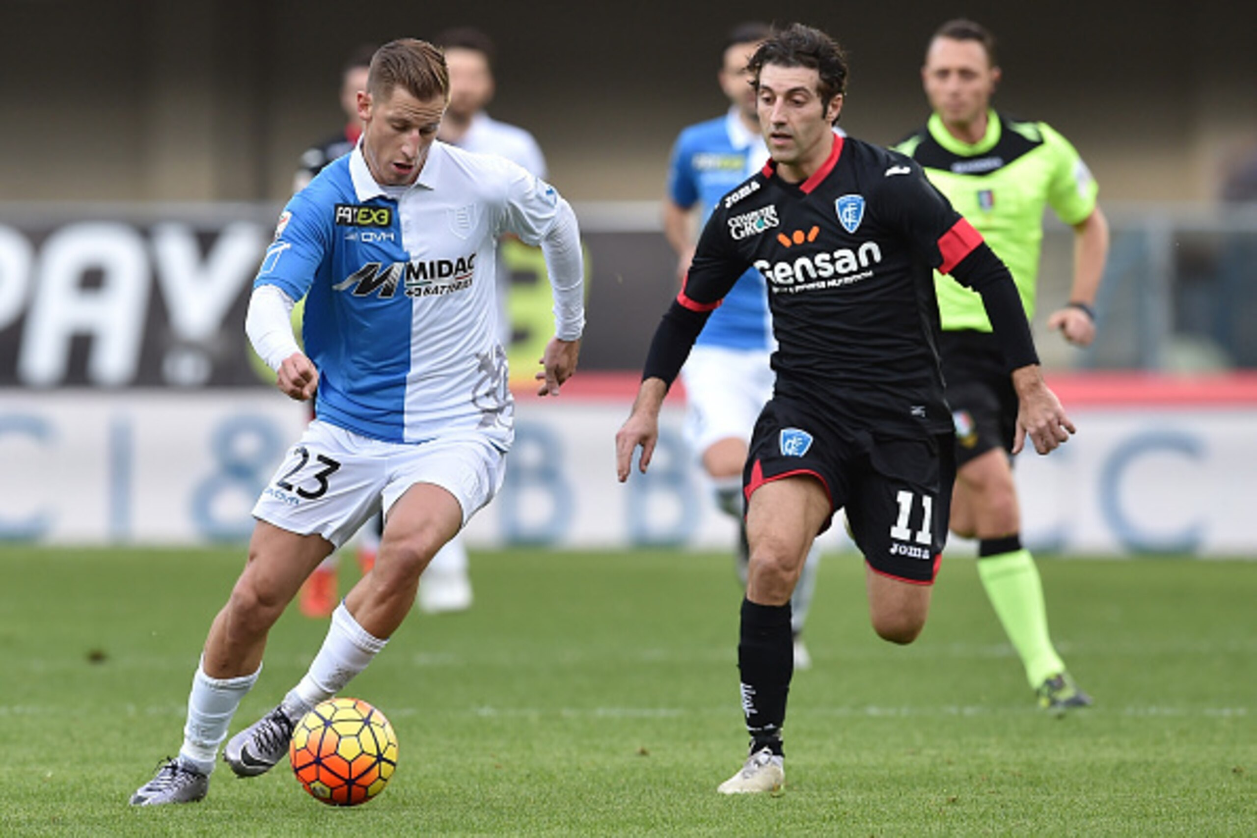 VERONA, ITALY - JANUARY 17:  Valter Birsa (L) of AC Chievo Verona in action against Daniele Croce of Empoli FC during the Serie A match between AC Chievo Verona and Empoli FC at Stadio Marc'Antonio Bentegodi on January 17, 2016 in Verona, Italy.  (Photo b