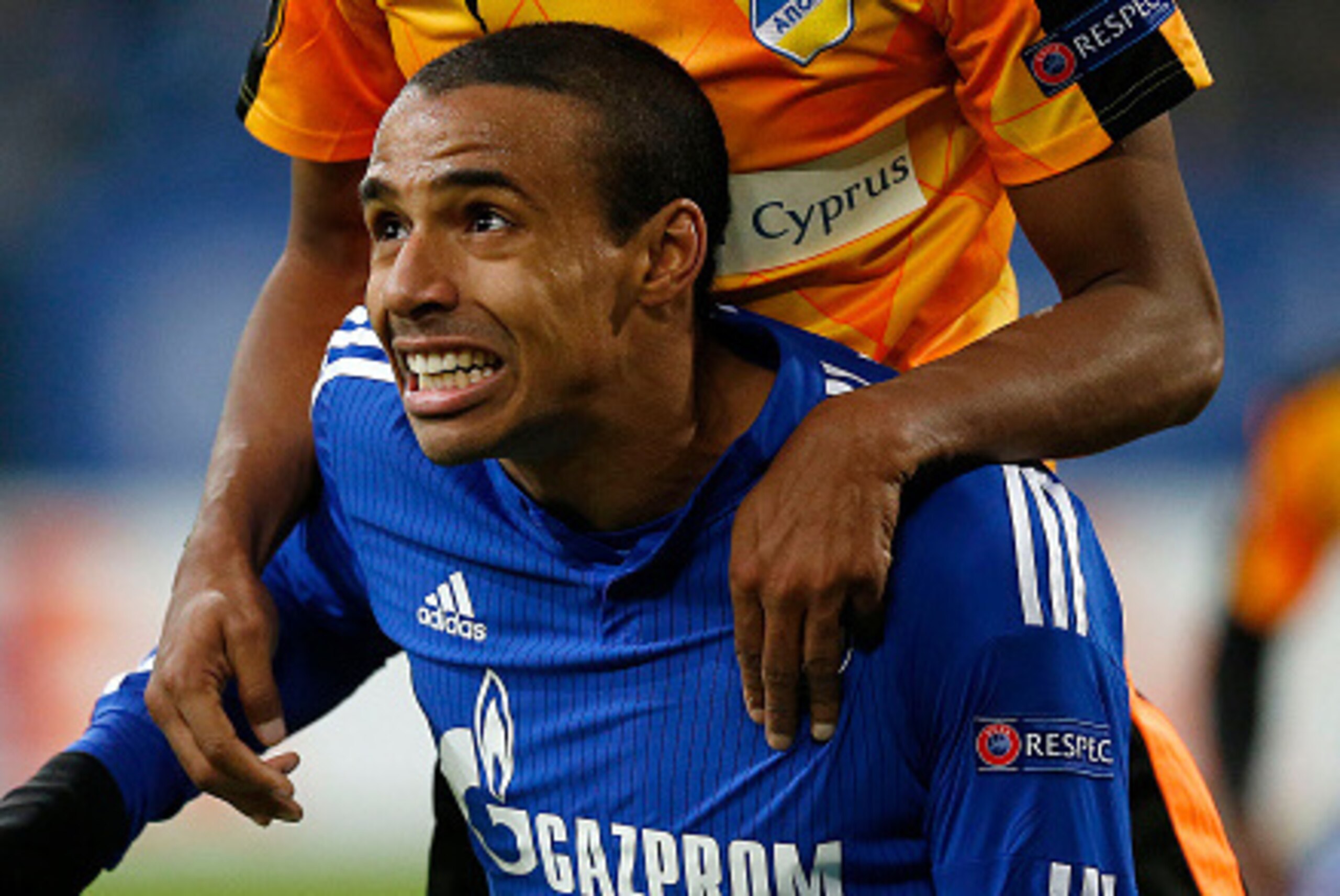 Schalke's Cameroonian defender Joel Matip reacts during the UEFA Europa League football match FC Schalke 04 v APOEL FC in Gelsenkirchen, western Germany on November 26, 2015. AFP PHOTO / NORBERT SCHMIDT / AFP / NORBERT SCHMIDT        (Photo credit should 