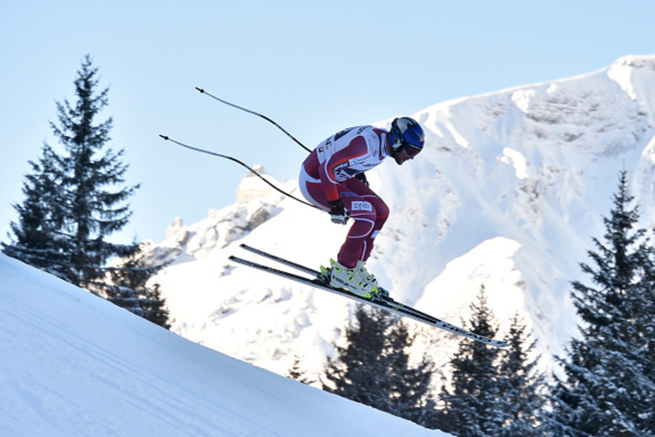 Norway's Aksel Lund Svindal competes the downhill race of the Alpine skiing FIS World Cup mens combined event on January 15, 2016 in Wengen.  AFP PHOTO / FABRICE COFFRINI / AFP / FABRICE COFFRINI        (Photo credit should read FABRICE COFFRINI/AFP/Getty