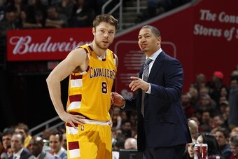 CLEVELAND, OH - JANUARY 30:  Matthew Dellavedova #8 of the Cleveland Cavaliers talks with Head Coach Tyronn Lue of the Cleveland Cavaliers during the game against the San Antonio Spurs on January 30, 2016 at Quicken Loans Arena in Cleveland, Ohio. NOTE TO