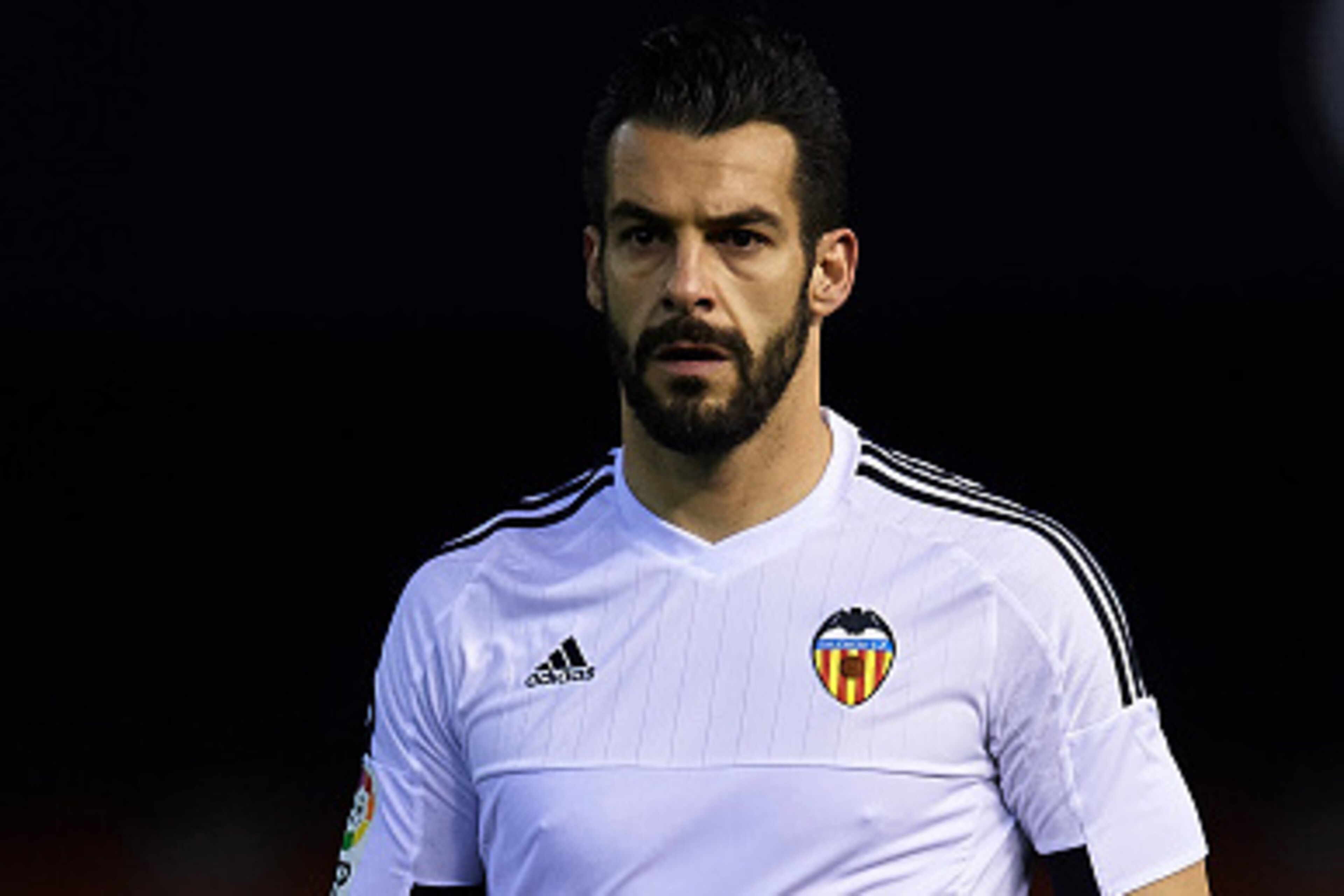 VALENCIA, SPAIN - JANUARY 21: Alvaro Negredo of Valencia looks on during the Copa del Rey Quarter Final First Leg match between Valencia CF and UD Las Palmas at Estadio Mestalla on January 21, 2016 in Valencia, Spain. (Photo by Manuel Queimadelos Alonso VALENCIA, SPAIN - JANUARY 21: Alvaro Negredo of Valencia looks on during the Copa del Rey Quarter Final First Leg match between Valencia CF and UD Las Palmas at Estadio Mestalla on January 21, 2016 in Valencia, Spain. (Photo by Manuel Queimadelos Alonso
