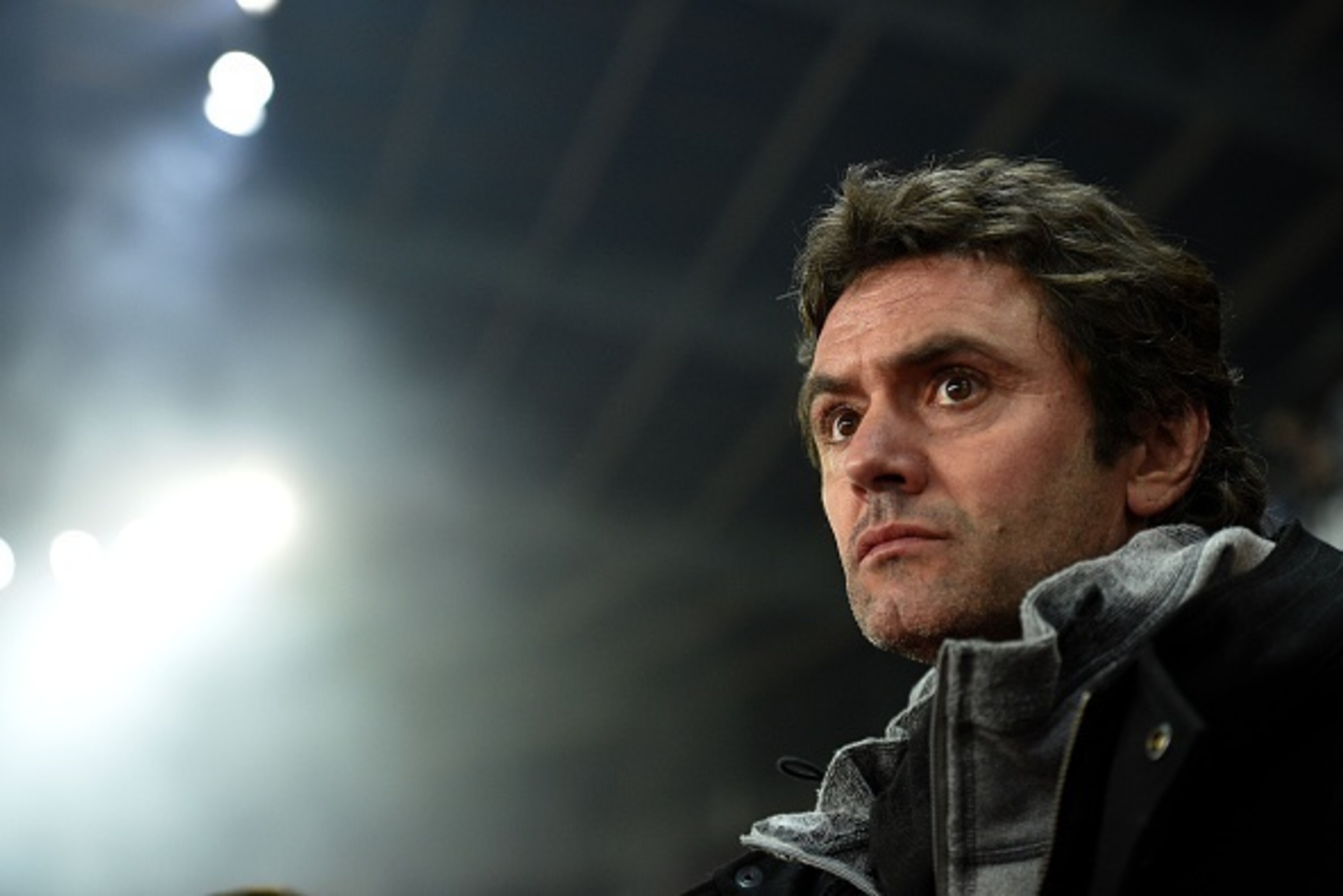 Lorient's French head coach Sylvain Ripoll looks on during the French L1 football match between Rennes and Lorient on January 9, 2016 at the Roazhon park stadium in Rennes, western France. AFP PHOTO / DAMIEN MEYER / AFP / DAMIEN MEYER (Photo credi Lorient's French head coach Sylvain Ripoll looks on during the French L1 football match between Rennes and Lorient on January 9, 2016 at the Roazhon park stadium in Rennes, western France. AFP PHOTO / DAMIEN MEYER / AFP / DAMIEN MEYER (Photo credi
