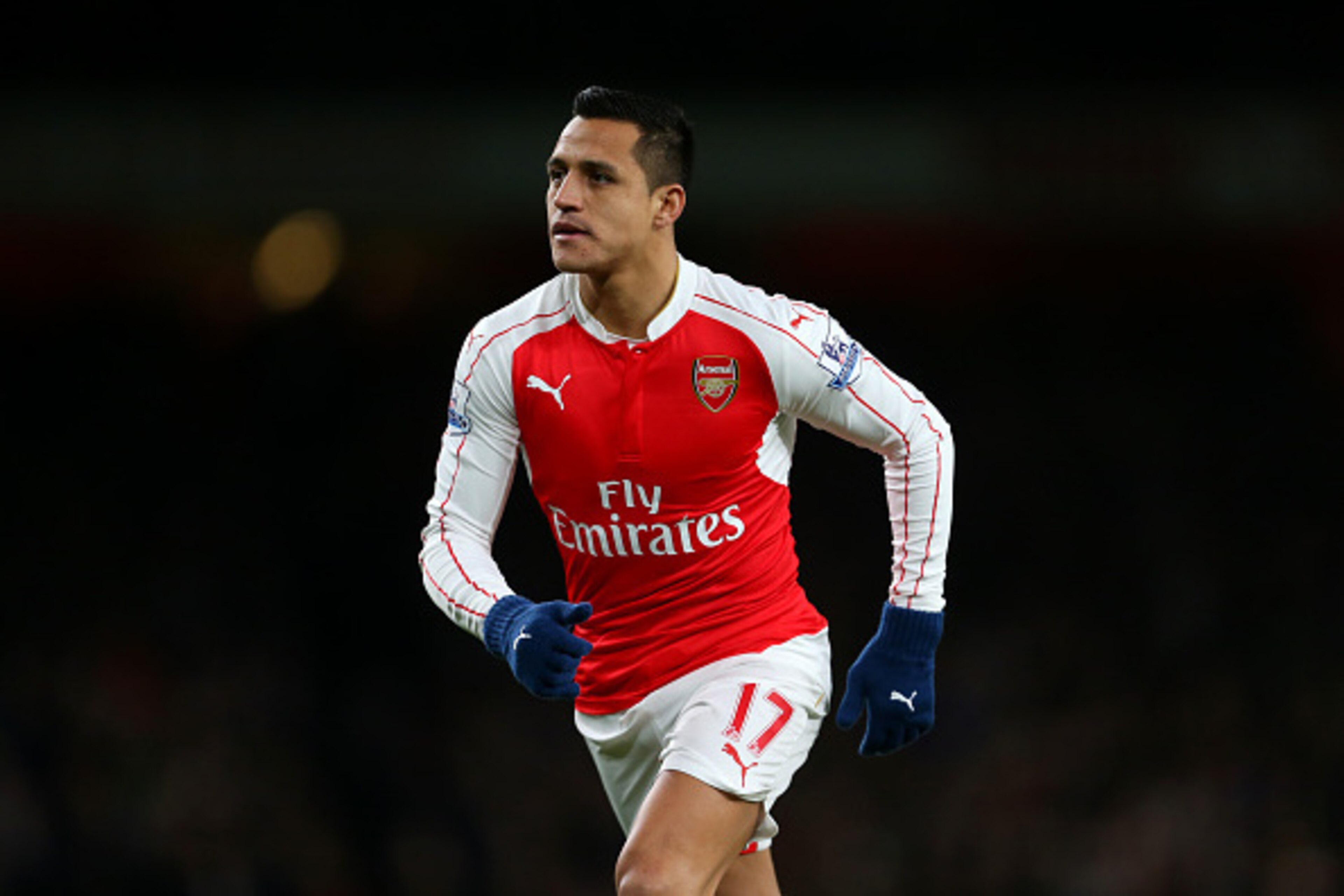 LONDON, ENGLAND - FEBRUARY 02 :  Alexis Sanchez of Arsenal during the Barclays Premier League match between Arsenal and Southampton at the Emirates Stadium on February 2, 2016 in London, England.  (Photo by Catherine Ivill - AMA/Getty Images)
