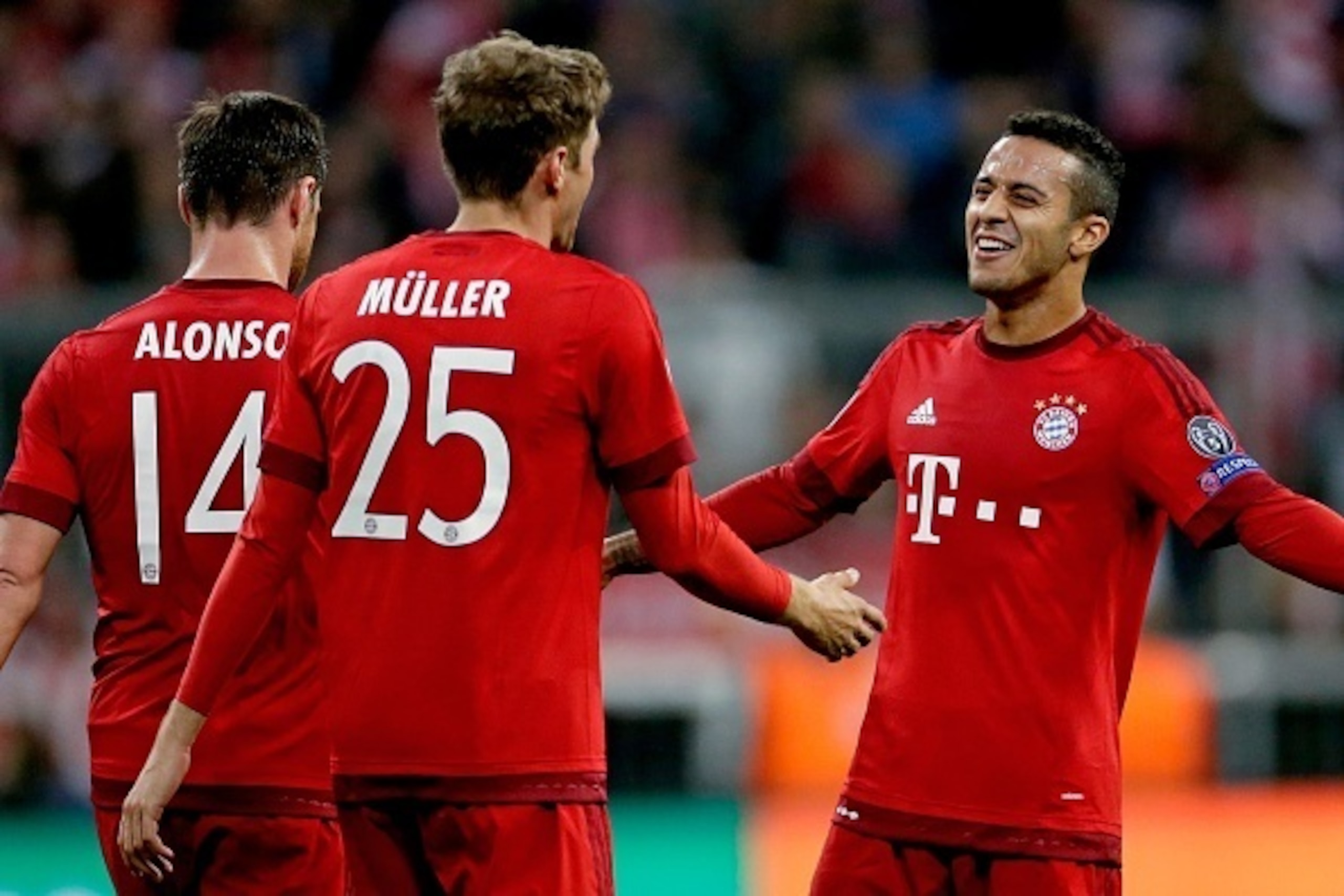 (L-R) Xabi Alonso of Bayern Munchen, Thomas Muller of Bayern Munchen, Thiago Alcantara of Bayern Munchen during the Champion League group F match between FC Bayern Munich and Arsenal FC on November 4, 2015 at the Allianz Arena in Munich, Germany(Photo by 