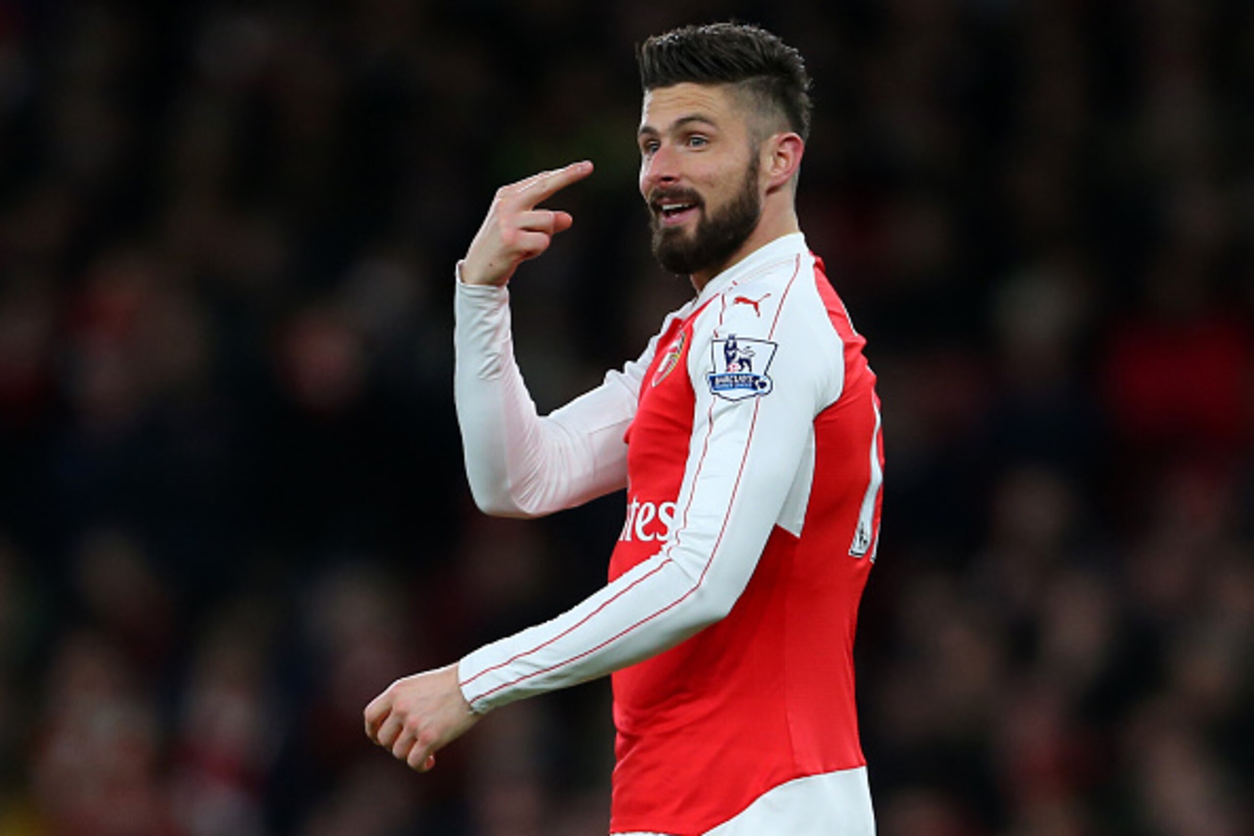 LONDON, ENGLAND - FEBRUARY 02 : Olivier Giroud of Arsenal during the Barclays Premier League match between Arsenal and Southampton at the Emirates Stadium on February 2, 2016 in London, England. (Photo by Catherine Ivill - AMA/Getty Images) LONDON, ENGLAND - FEBRUARY 02 : Olivier Giroud of Arsenal during the Barclays Premier League match between Arsenal and Southampton at the Emirates Stadium on February 2, 2016 in London, England. (Photo by Catherine Ivill - AMA/Getty Images)
