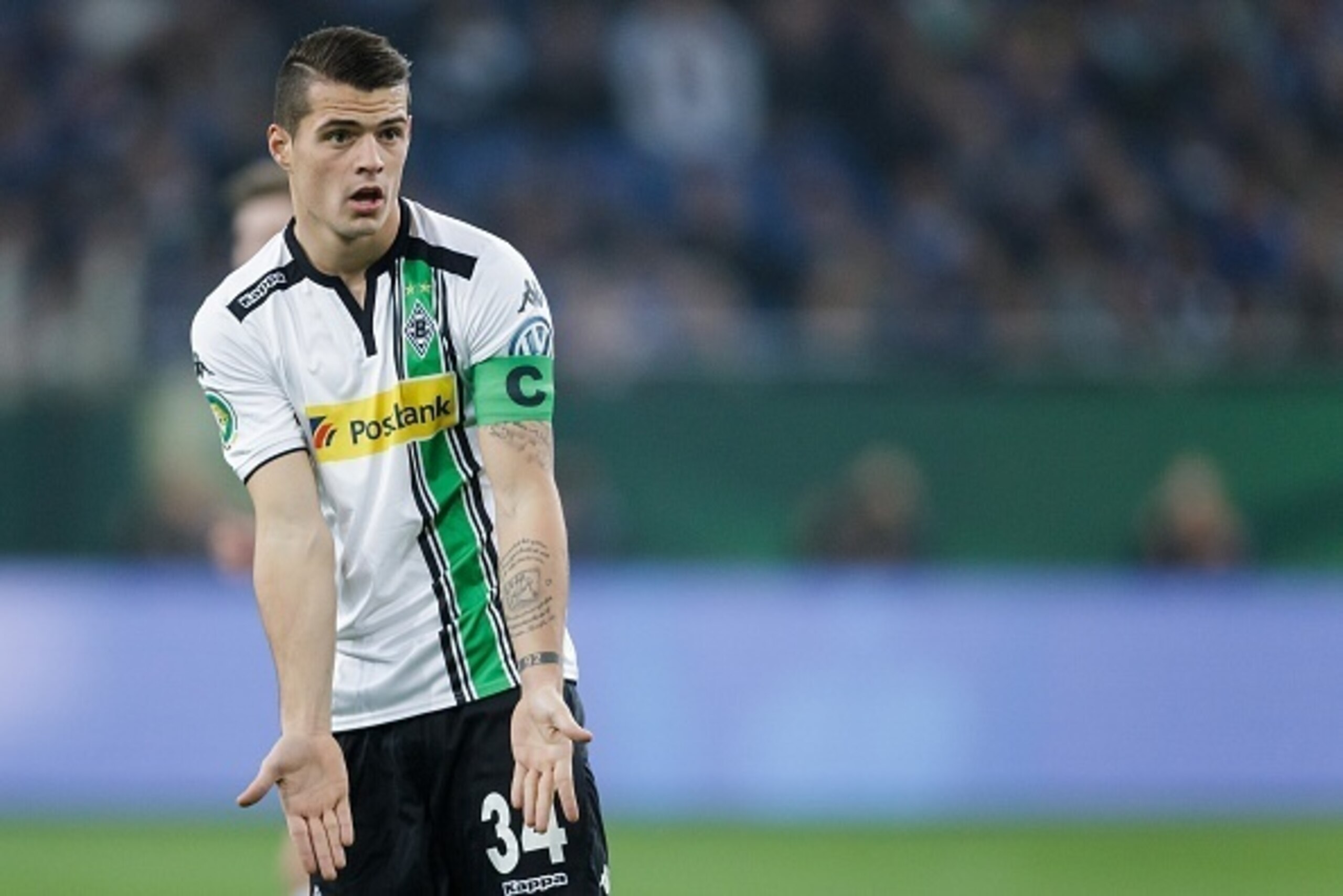 Granit Xhaka of Borussia Monchengladbach during the DFB Pokal match between Schalke 04 and Borussia Monchengladbach on October 28, 2015 at the Veltins Arena in Gelsenkirchen, Germany.(Photo by VI Images via Getty Images) Granit Xhaka of Borussia Monchengladbach during the DFB Pokal match between Schalke 04 and Borussia Monchengladbach on October 28, 2015 at the Veltins Arena in Gelsenkirchen, Germany.(Photo by VI Images via Getty Images)