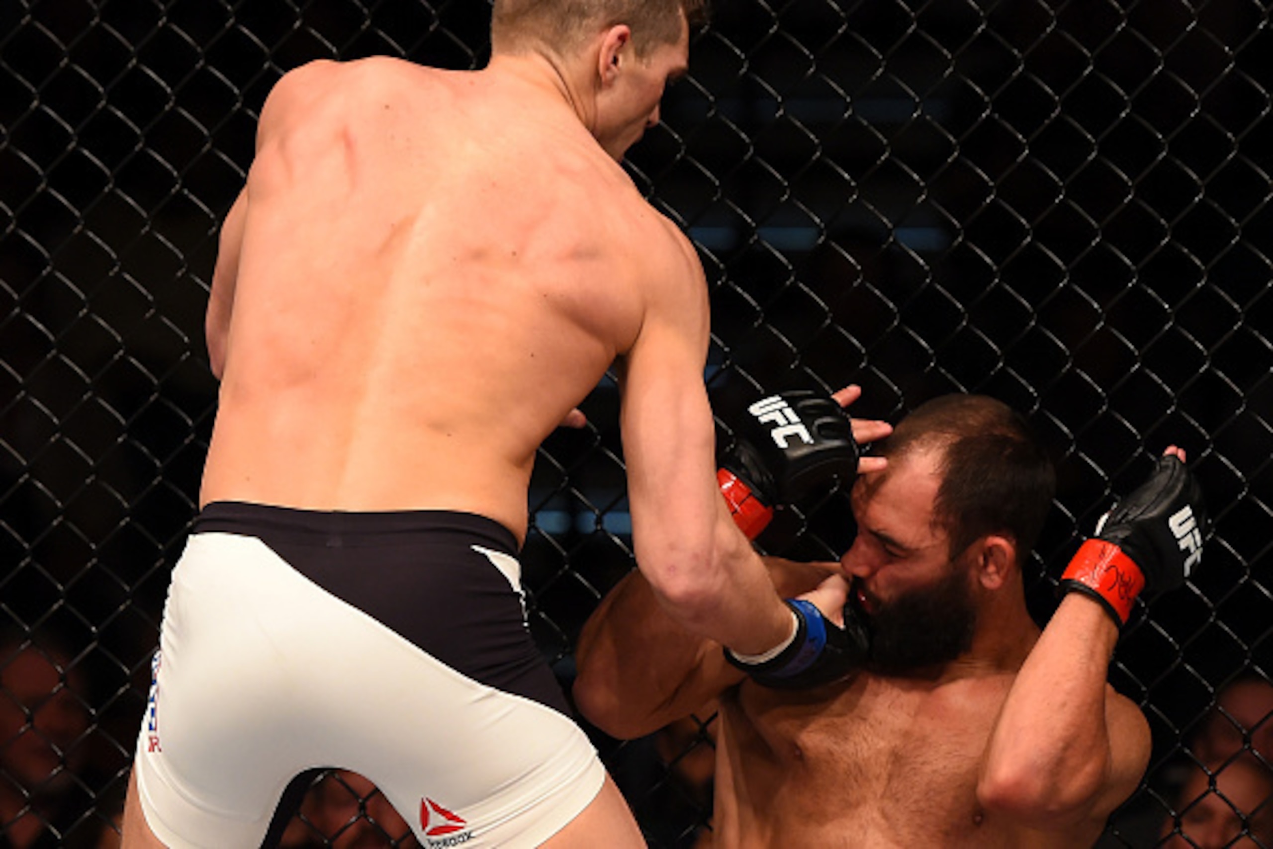 LAS VEGAS, NV - FEBRUARY 06:  (L-R) Stephen Thompson fights Johny Hendricks in their welterweight fight during the UFC Fight Night event at MGM Grand Garden Arena on February 6, 2016 in Las Vegas, Nevada.  (Photo by Josh Hedges/Zuffa LLC/Zuffa LLC via Get