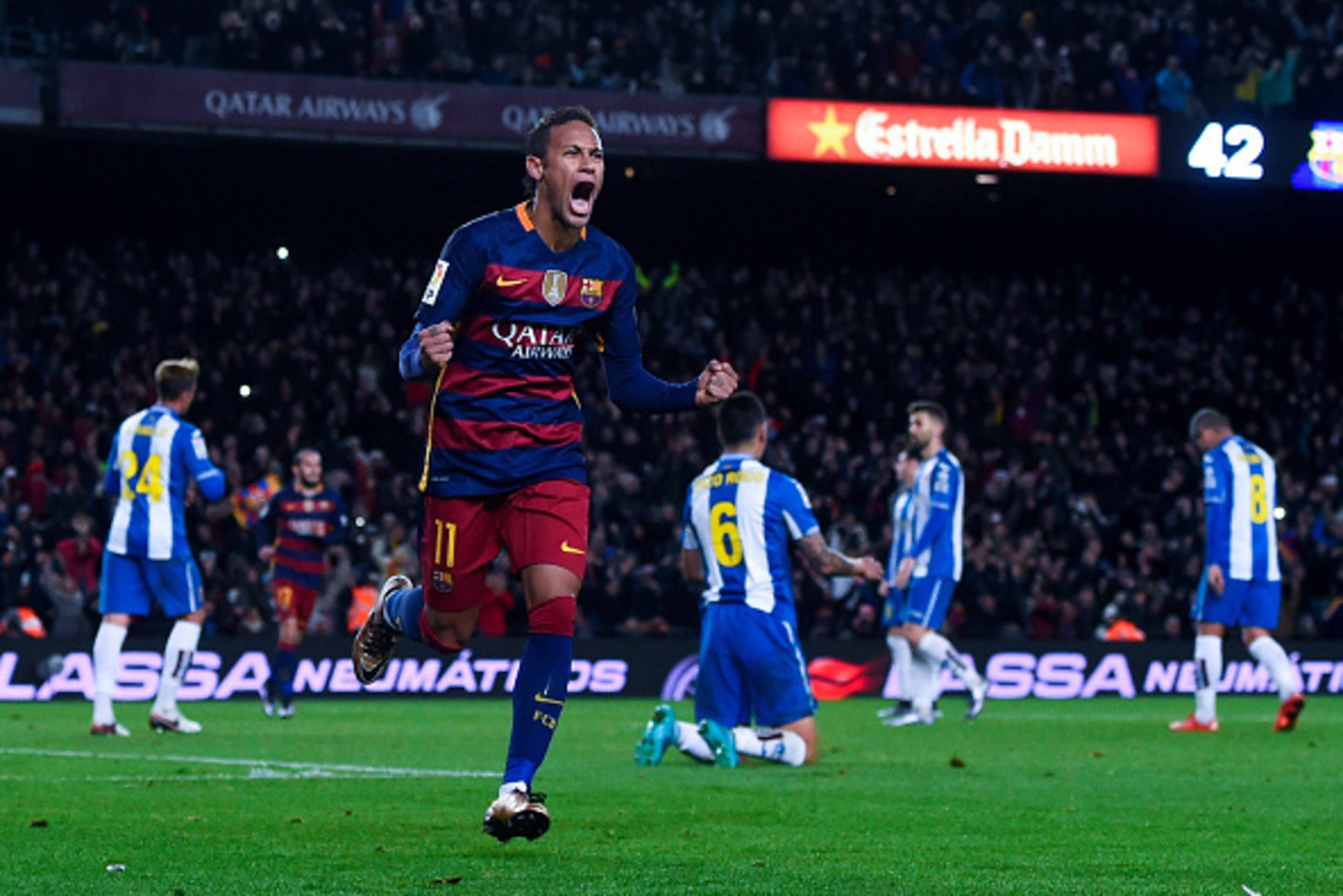 BARCELONA, SPAIN - JANUARY 06:  Neymar of FC Barcelona celebrates after scoring his team's fourth goal during the Copa del Rey Round of 16 first leg match between FC Barcelona and RCD Espanyol at Camp Nou on January 6, 2016 in Barcelona, Spain.  (Photo by